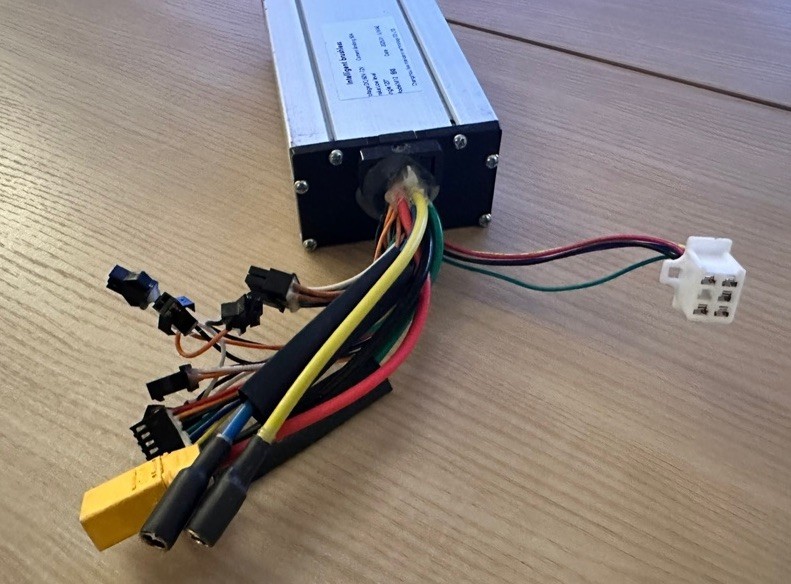 Intelligent Brushless DC 60V-72V 50A Brake Low Level Model M12 Angle 120