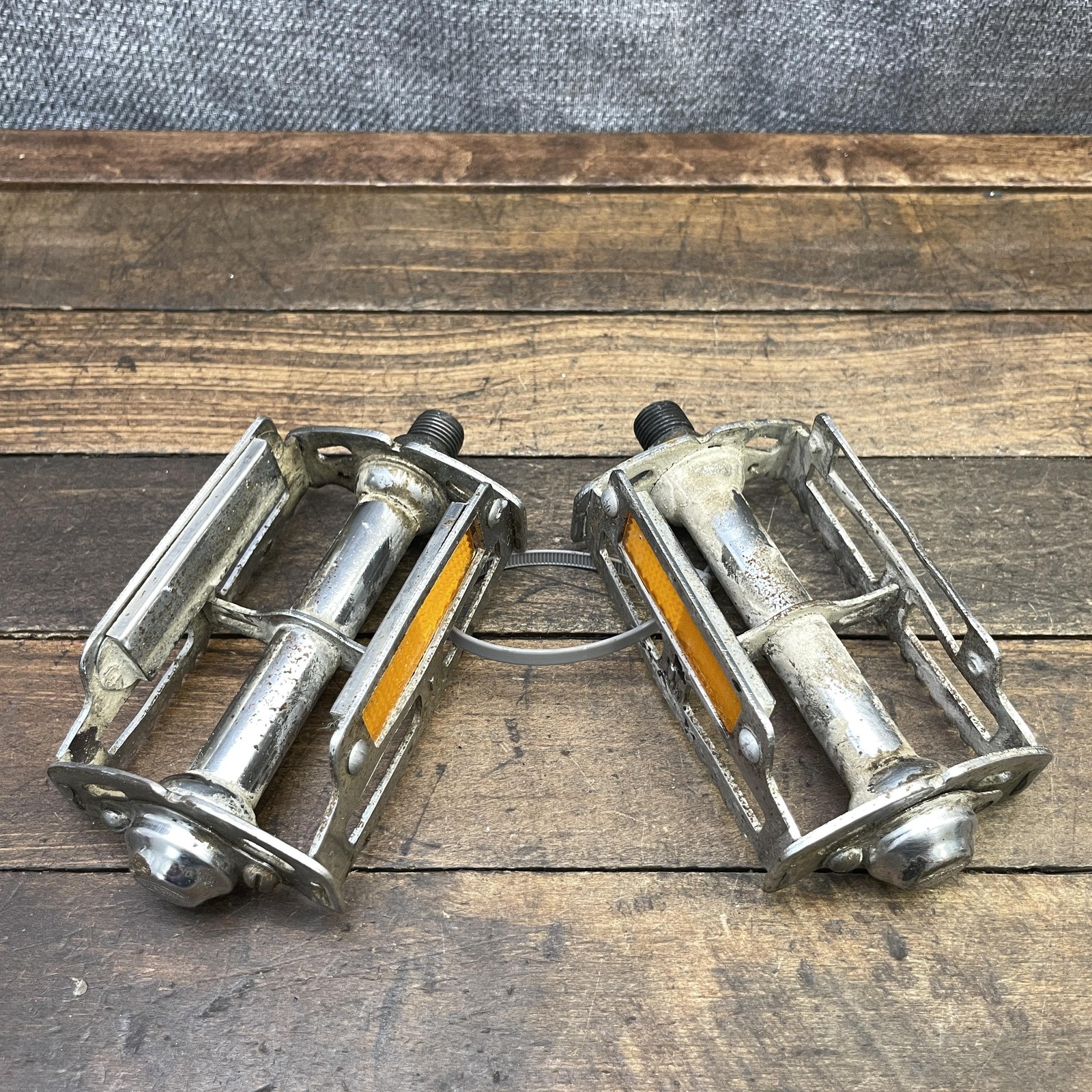 Vintage Windsor Bike Pedals 9/16 Silver Pair 70s Reflector Road Touring