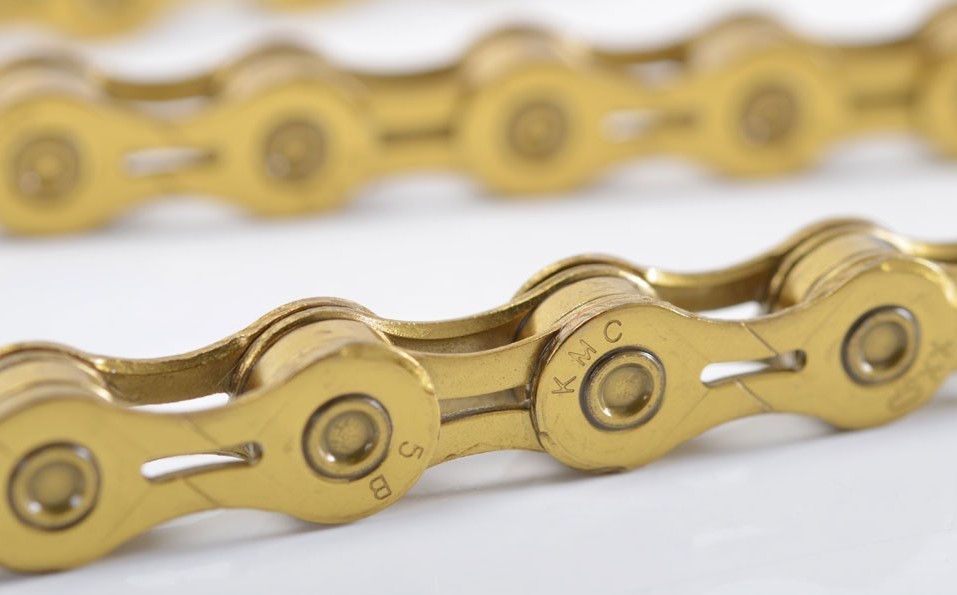KMC X11EL 11 Speed Chain Extra Light Road MTB w/ MissingLink – Gold / Silver