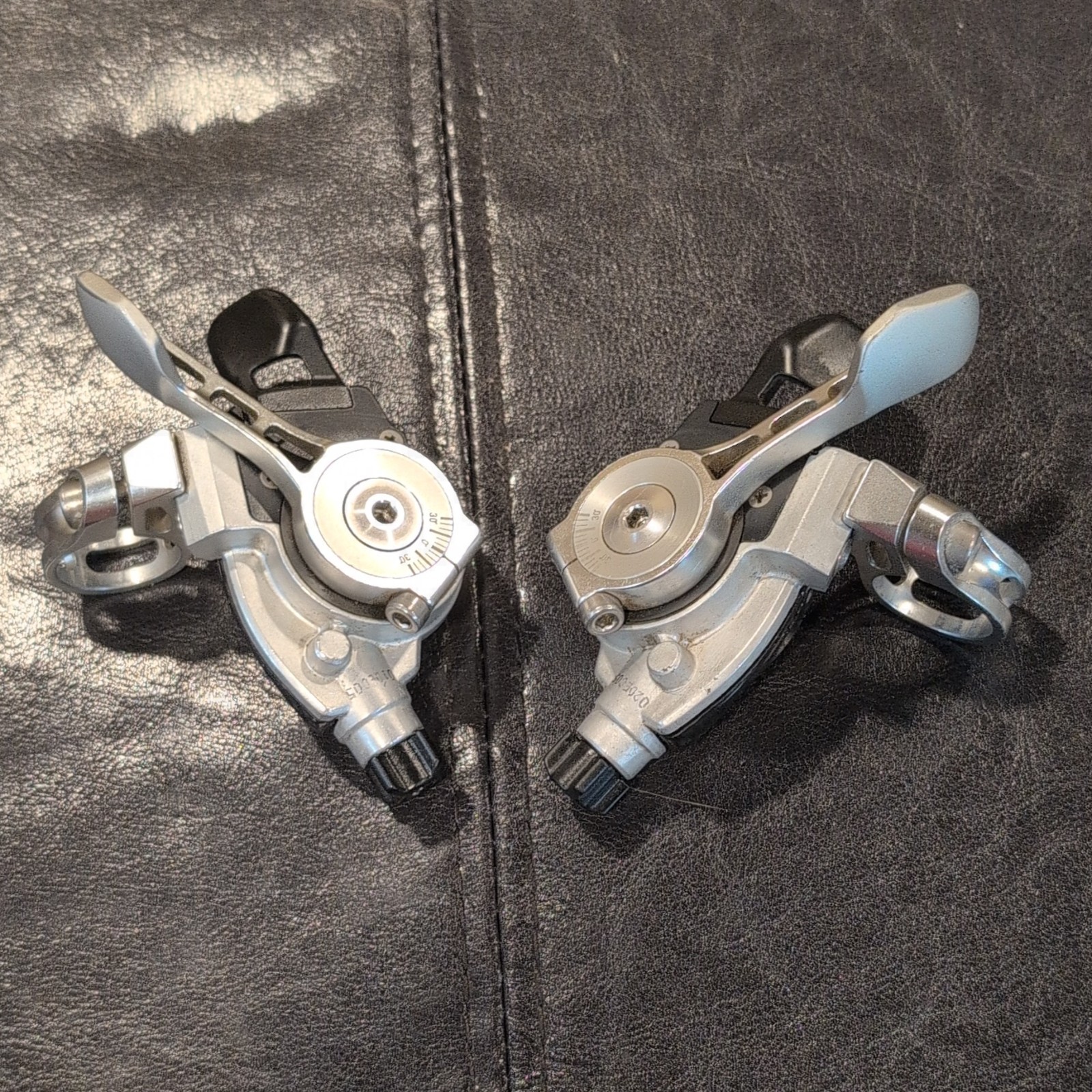 SRAM X0 9-Speed Trigger Shifter Set Pair, Shifters for SRAM X0, Black/Silver
