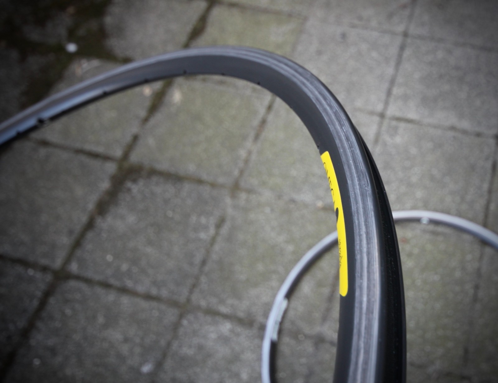 Campagnolo Omega Strada Hardox Rim / 28″ 36 H / Charcoal / Clincher #VELOWIZARD
