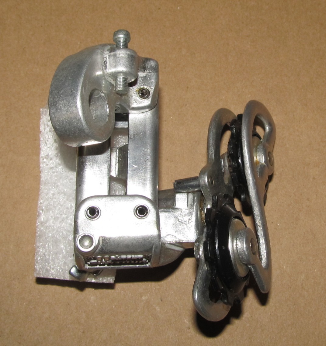 NOS Suntour V Short Cage Rear Derailleur Missing Anchor Bolt, NEW Old Stock