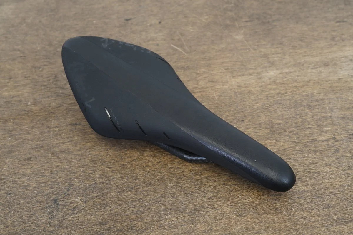 132mm (Regular) Fizik Arione R1 Carbon Rail Road Saddle 164g