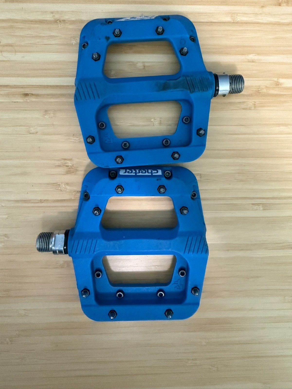 RaceFace Chester Platform Composite Bike Pedals – Blue – Used