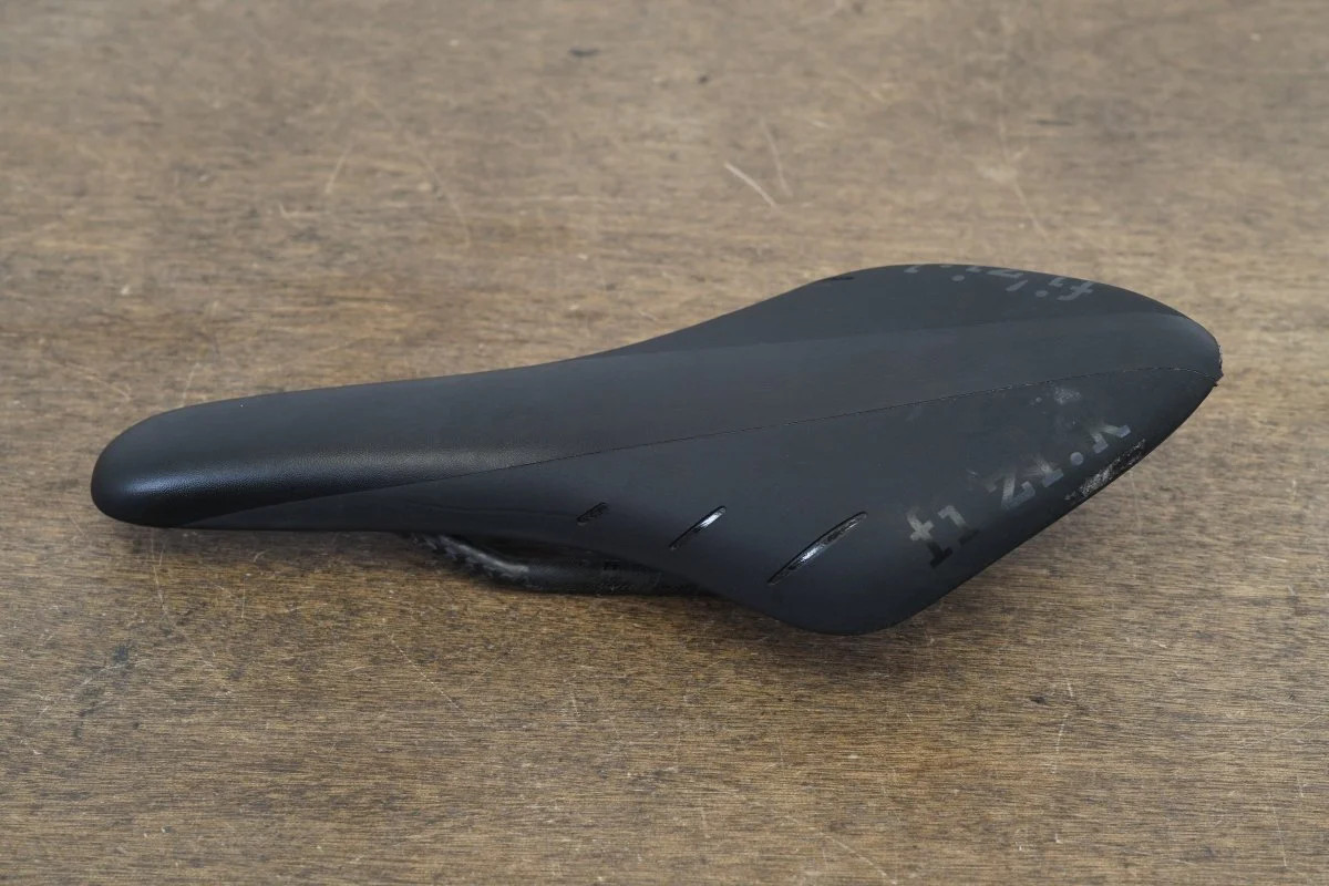 132mm (Regular) Fizik Arione R1 Carbon Rail Road Saddle 164g