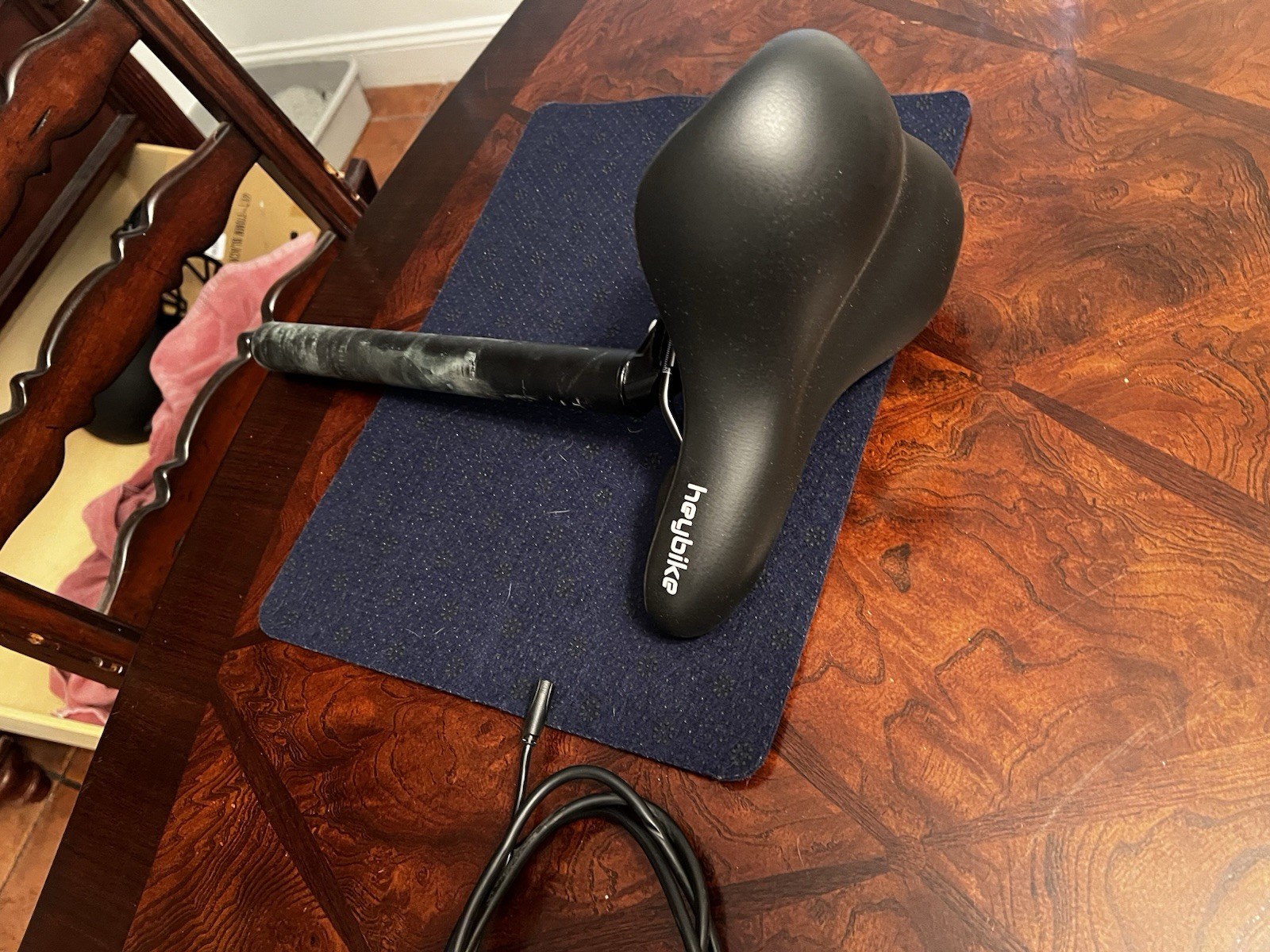Heybike Tyson Seat With Seatpost