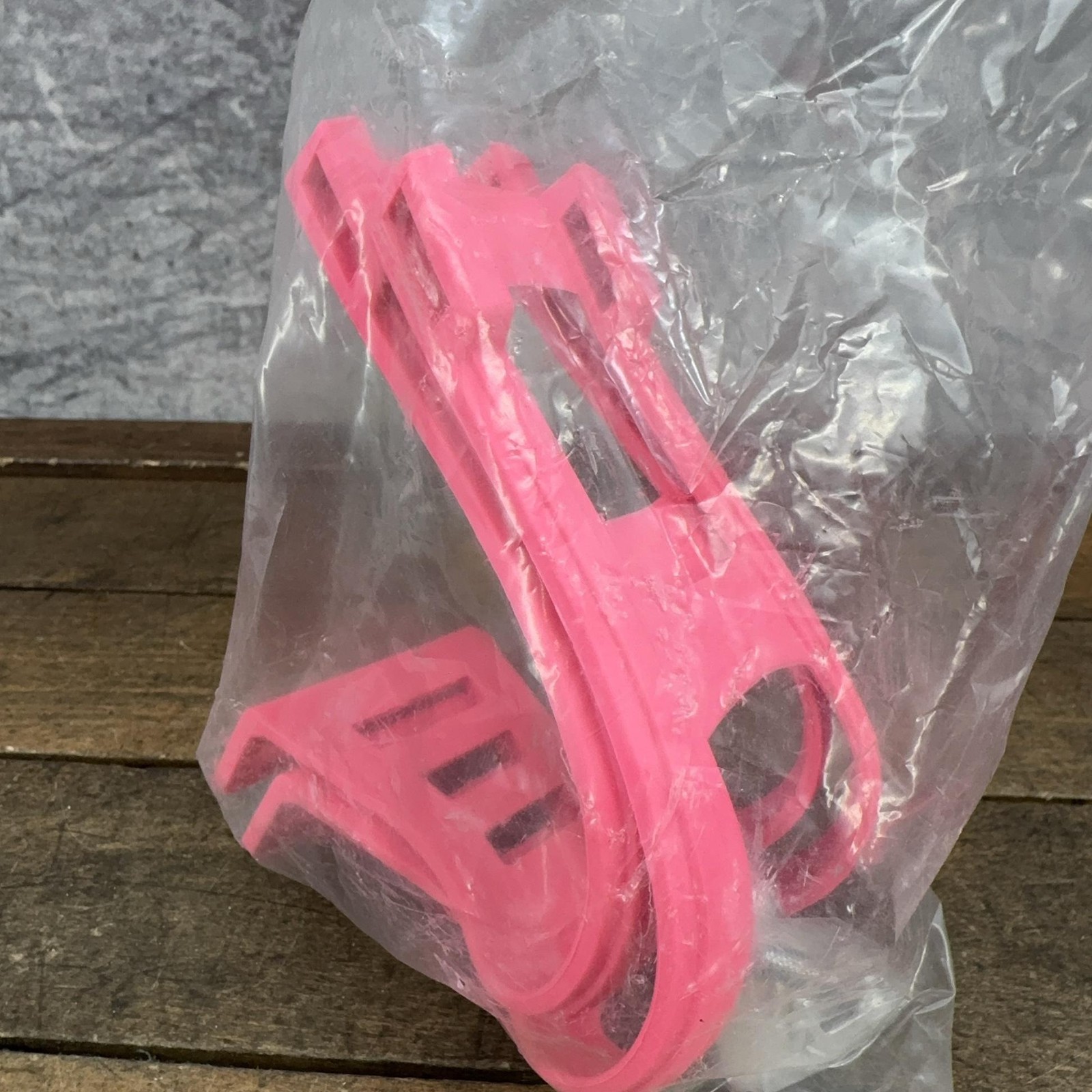 Vintage CatEye Toe Clips Pink Plastic TC-200 Japan NOS Road Bike Pair Set