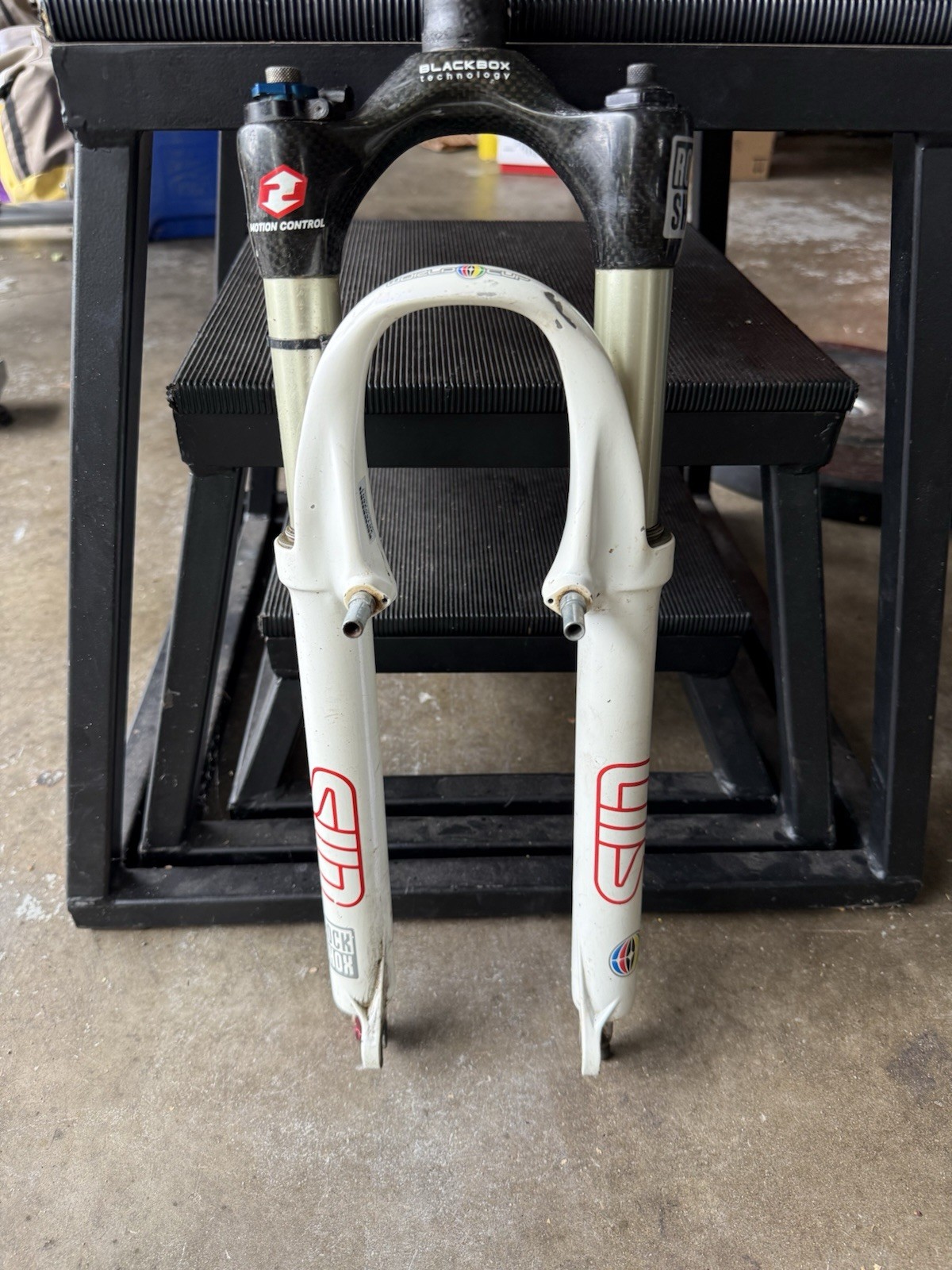 Rock Shox SID World Cup Dual Air 26″ 1 1/8 Threadless 80mm DSC/V-Br QR 9mm