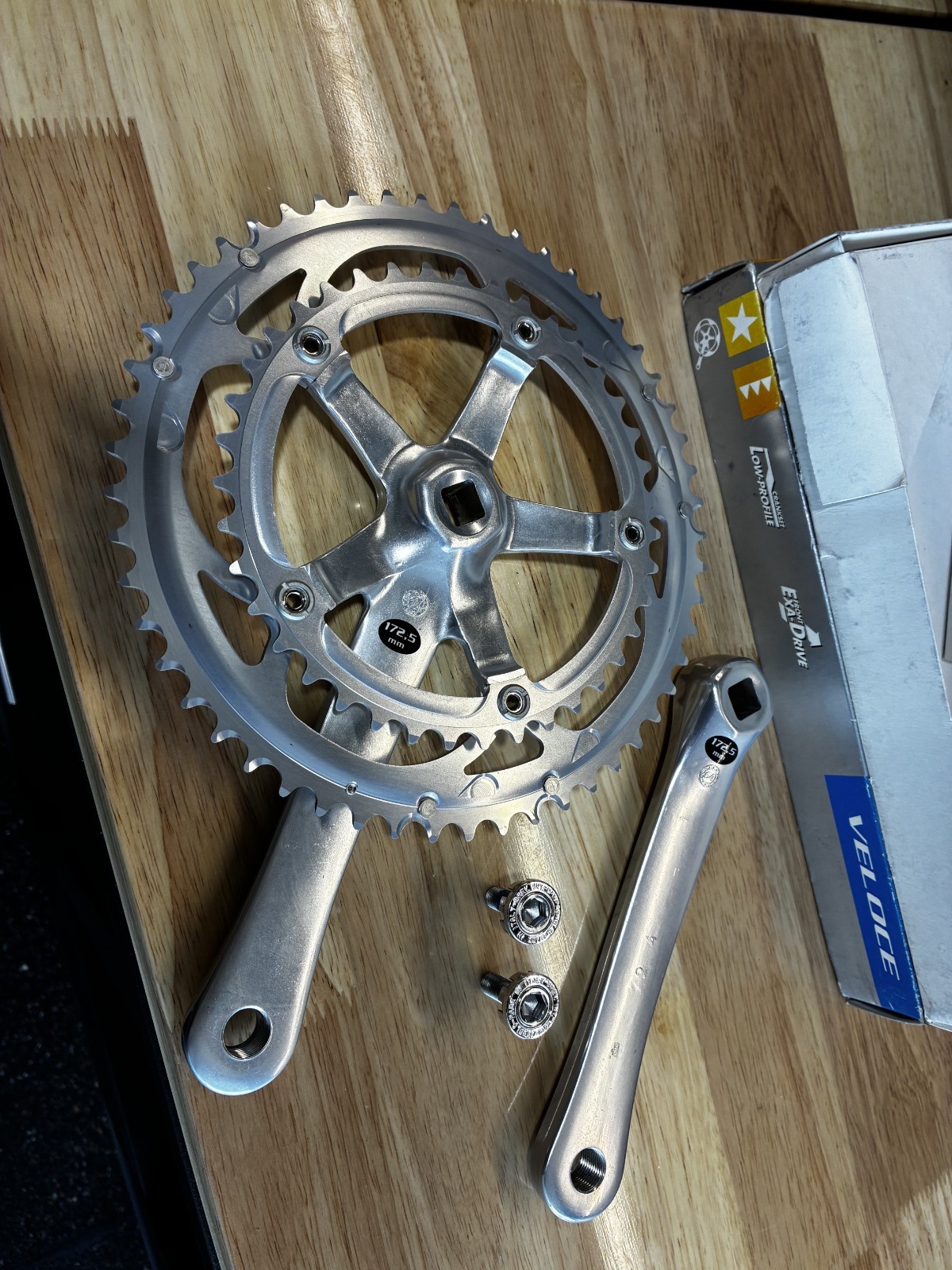 Campagnolo Veloce 10 Speed Crankset Crankset 172.5mm 2004 NOS