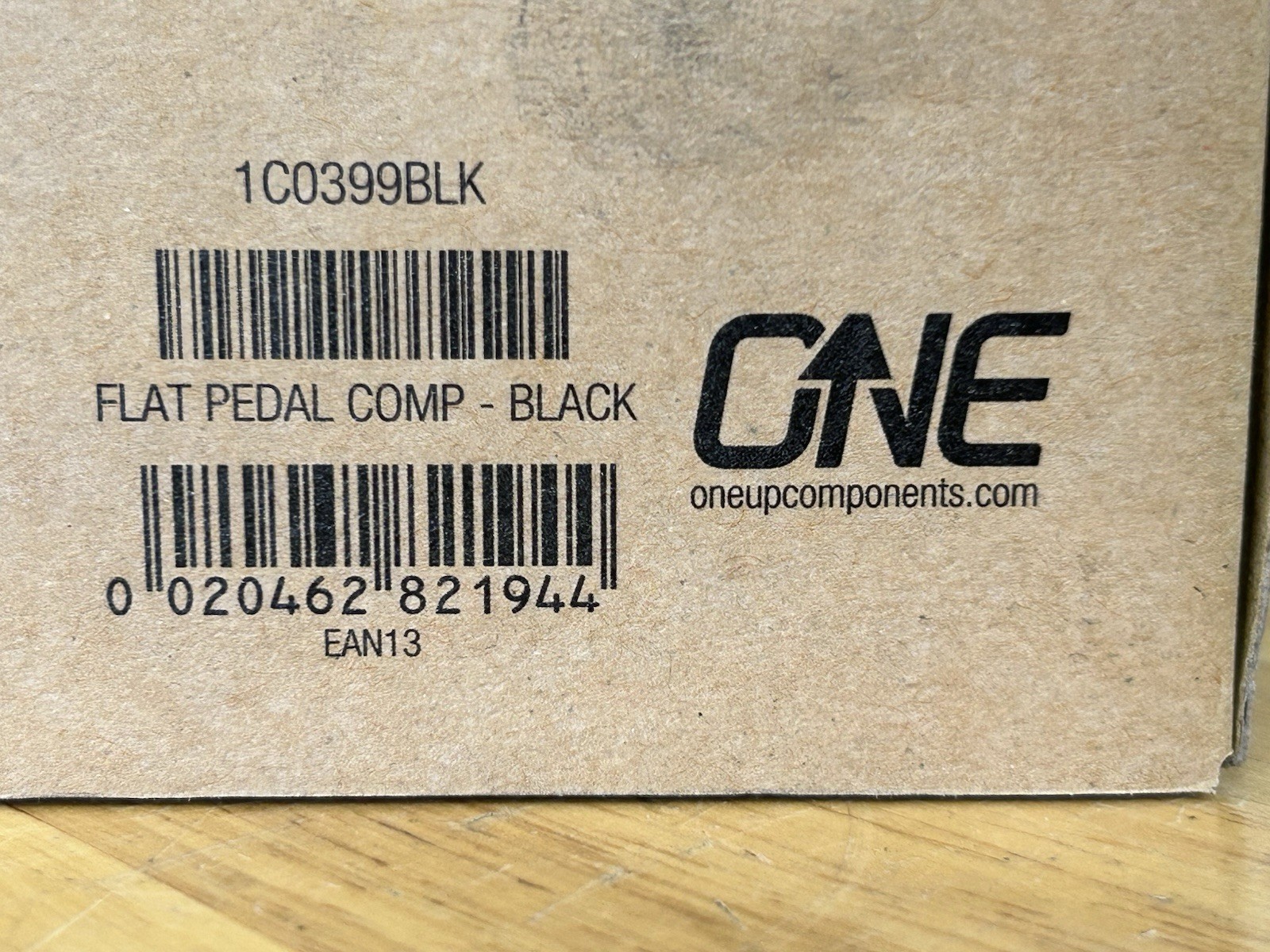 OneUp Components Composite Pedals – Lightweight, Durable Flat Bike Pedals (MTB)