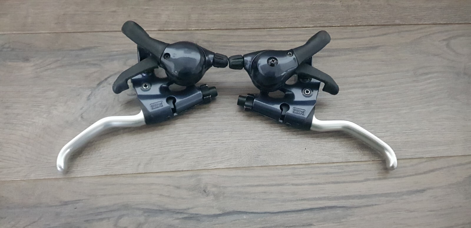Vintage Shimano XTR ST-M900 3×8 STI NAX900