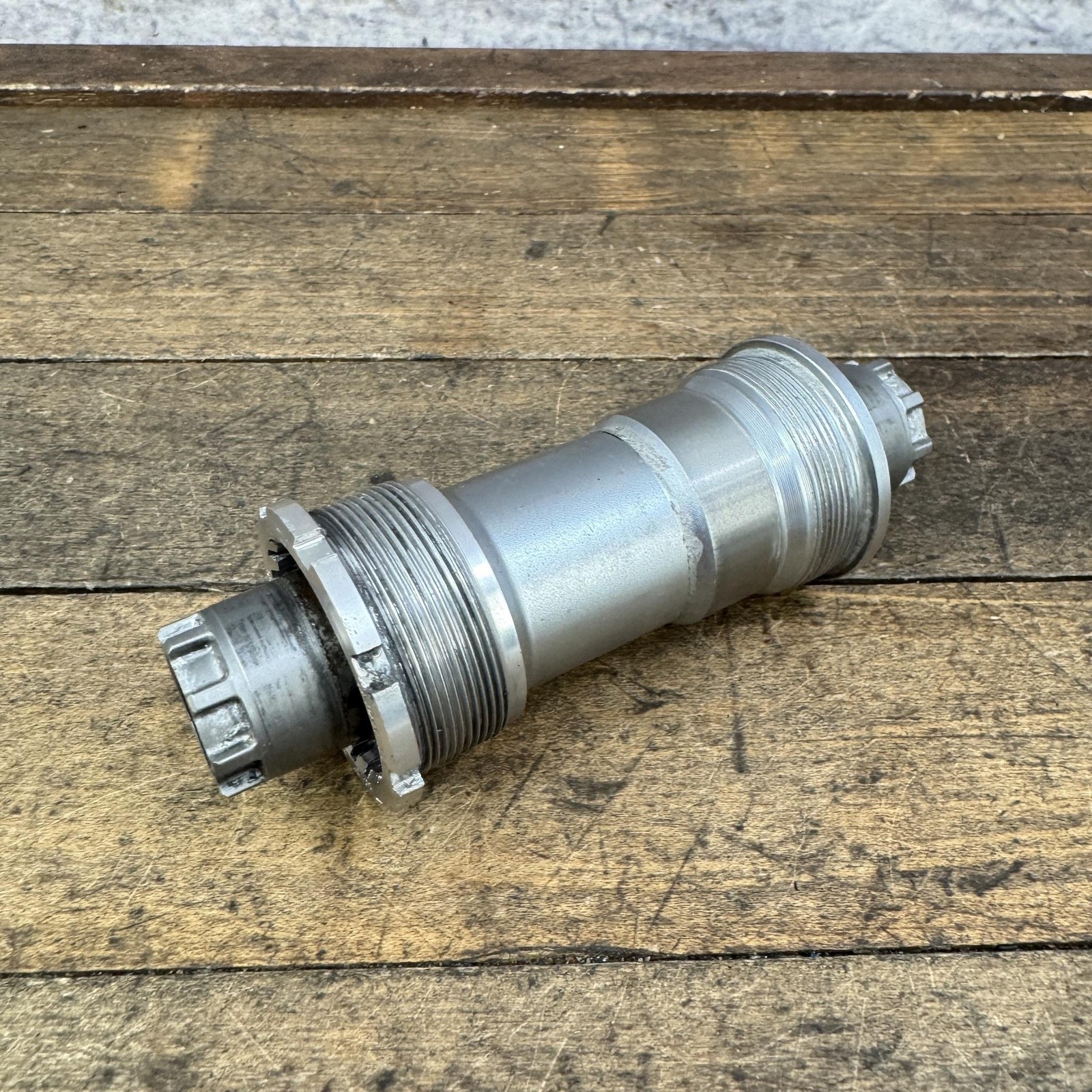 Shimano OCTALINK Bottom Bracket 68mm BSA 109.3mm JIS Square Taper Steel