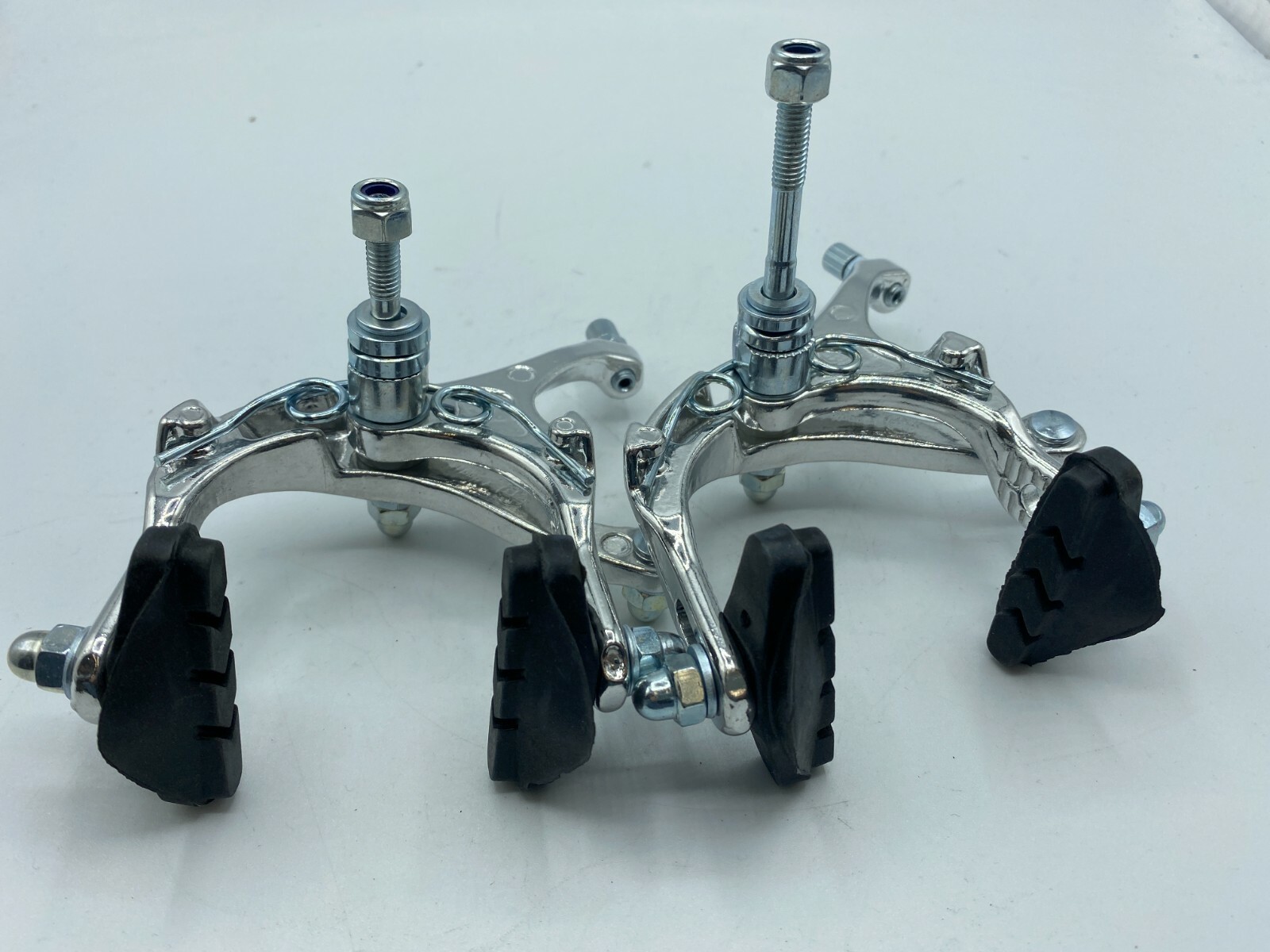 PAIR 700C ROAD BIKE BICYCLE ALUMINUM SIDE PULL CALIPER BRAKE FRONT + REAR SILVER