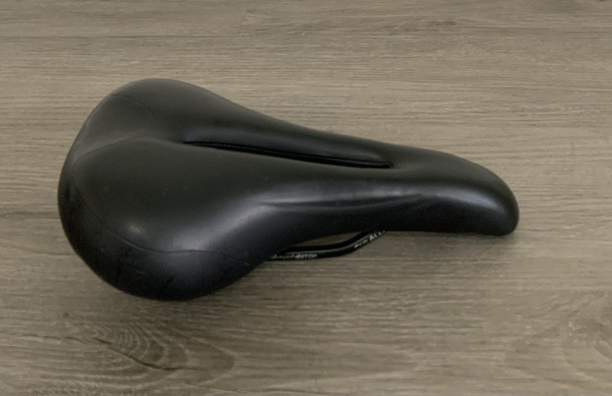 TERRY RACING COMFORT SADDLE 158 MM X 260 MM 330 GRAMS FEC ALLOY RAILS BLACK