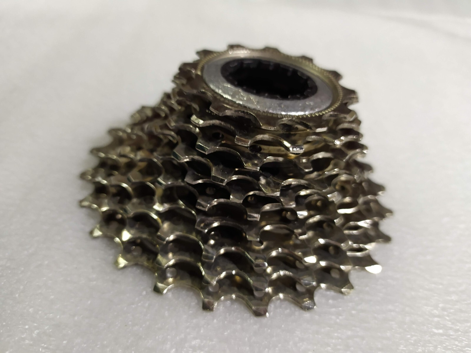 Shimano 105 CS-5700 10 speed cassette 11-25