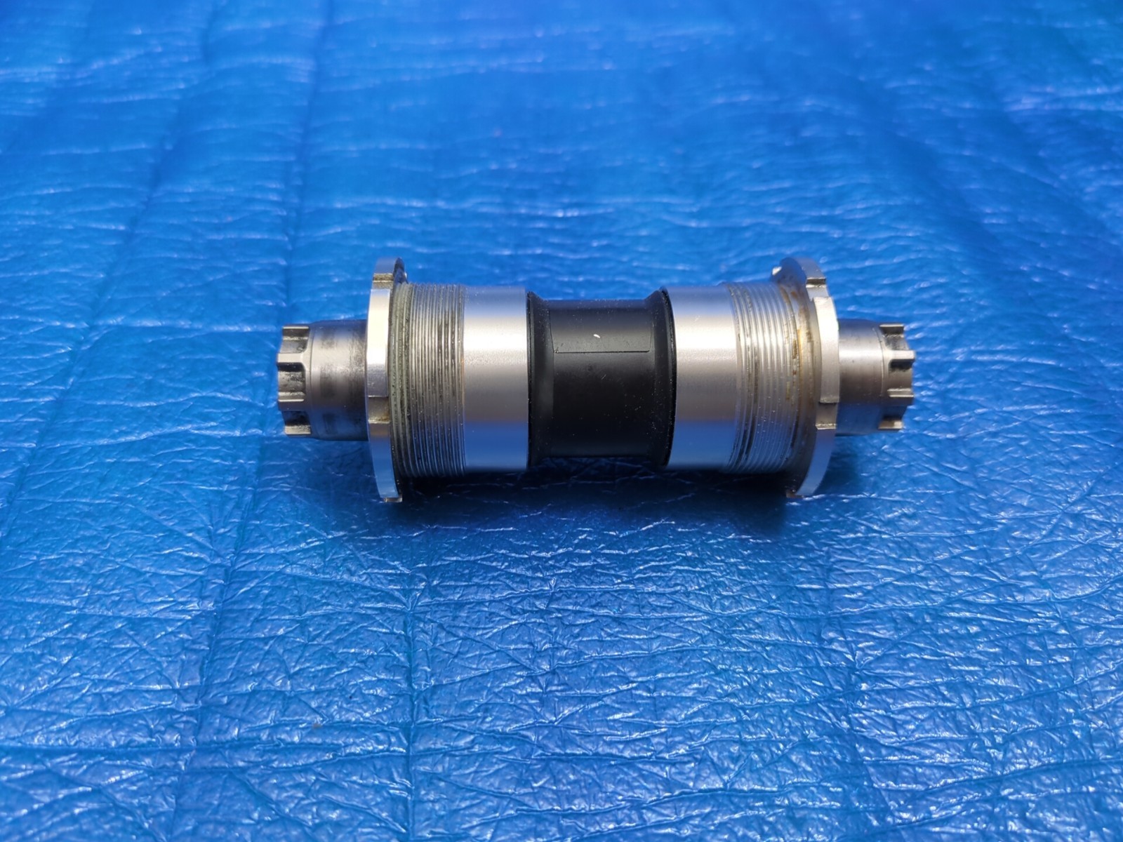 Shimano Dura Ace BB-7700 NJS Bottom Bracket 68mm BSA 109.5mm Free Postage