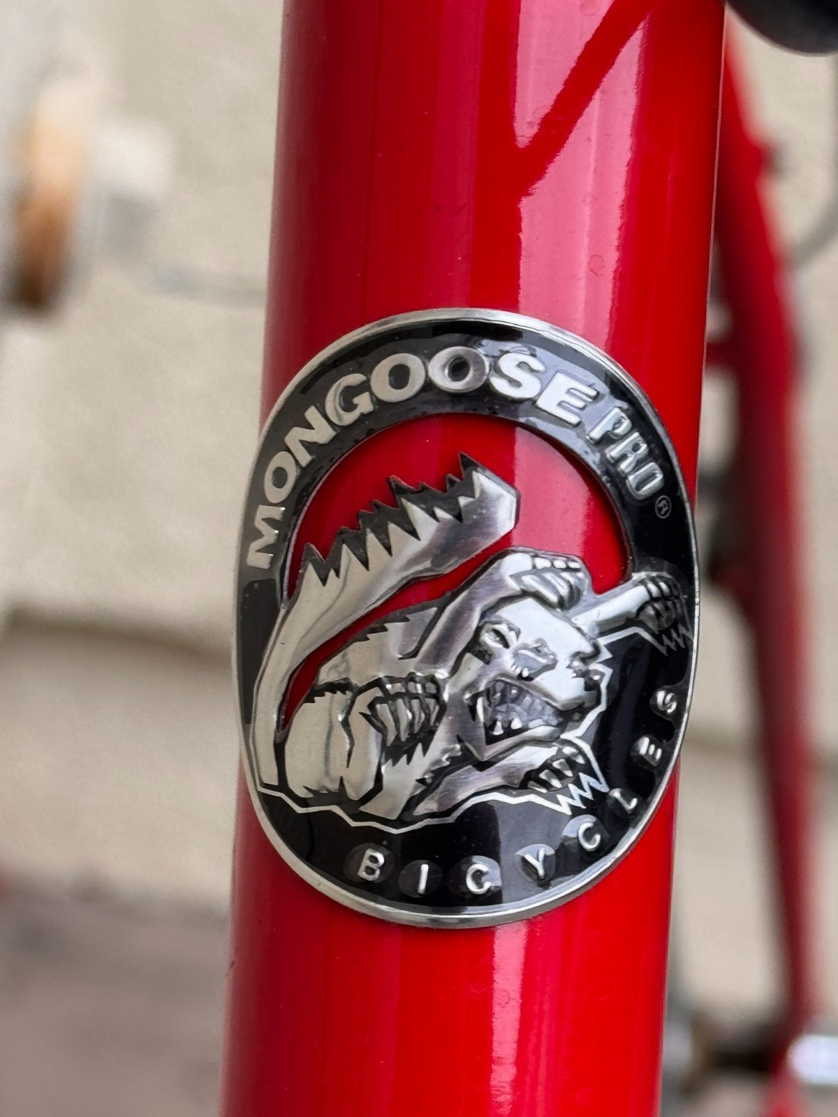 Bike Mongoose Pro DX 3.3