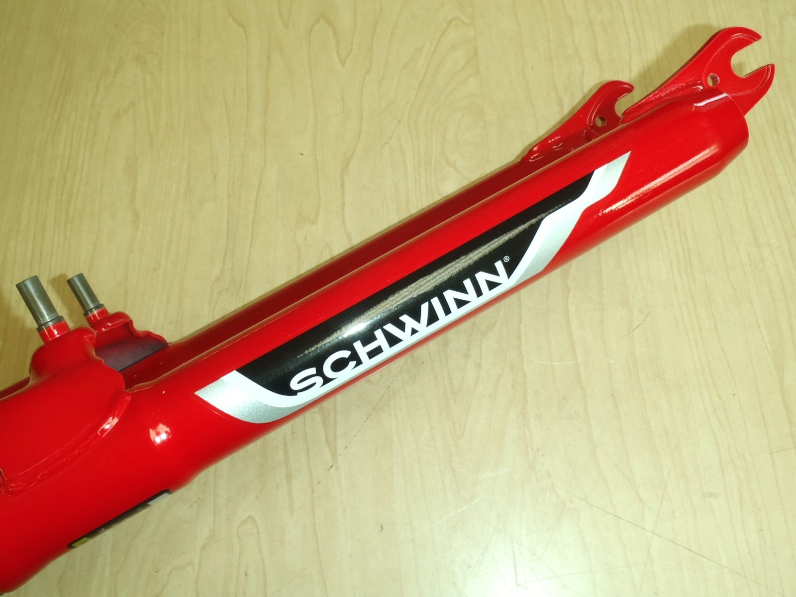 SCHWINN 700C MOUNTAIN BICYCLE RED SUSPENSION FORK BIKE PARTS 487-2