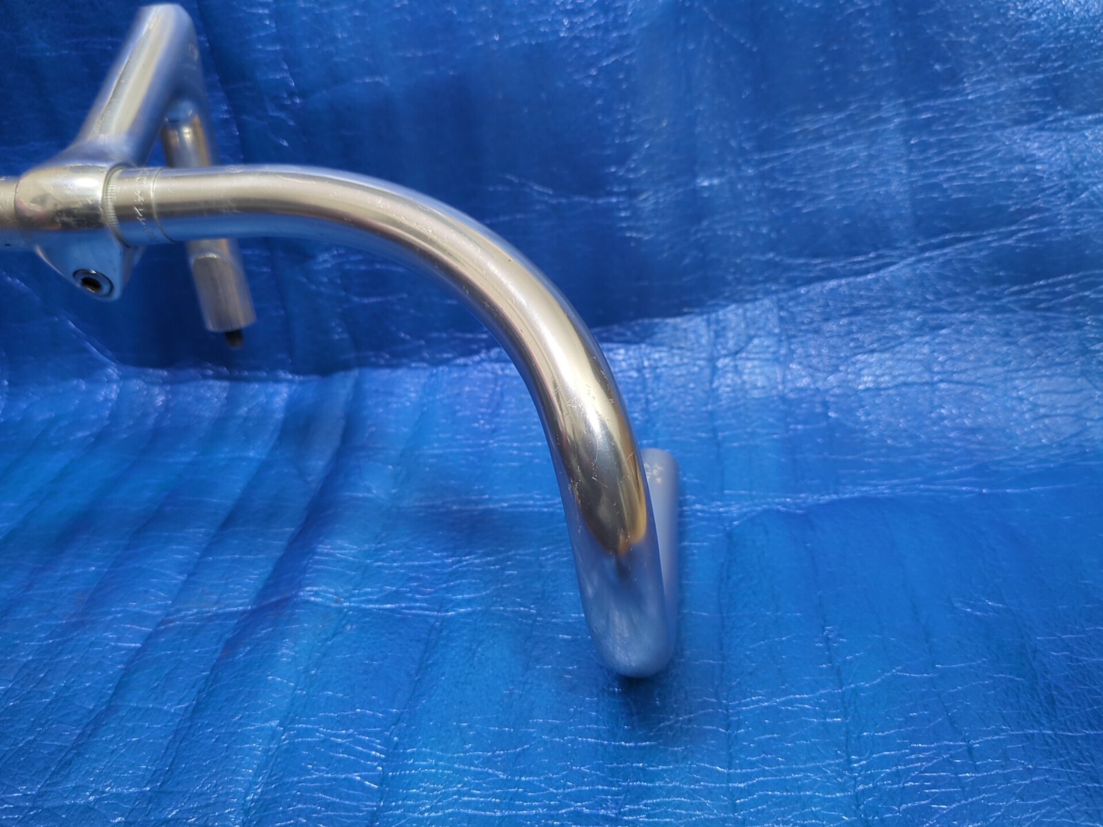 Nitto B125 Aluminium 370mm NJS Certified Handlebar + Nitto Jaguar 100mm AA Stem