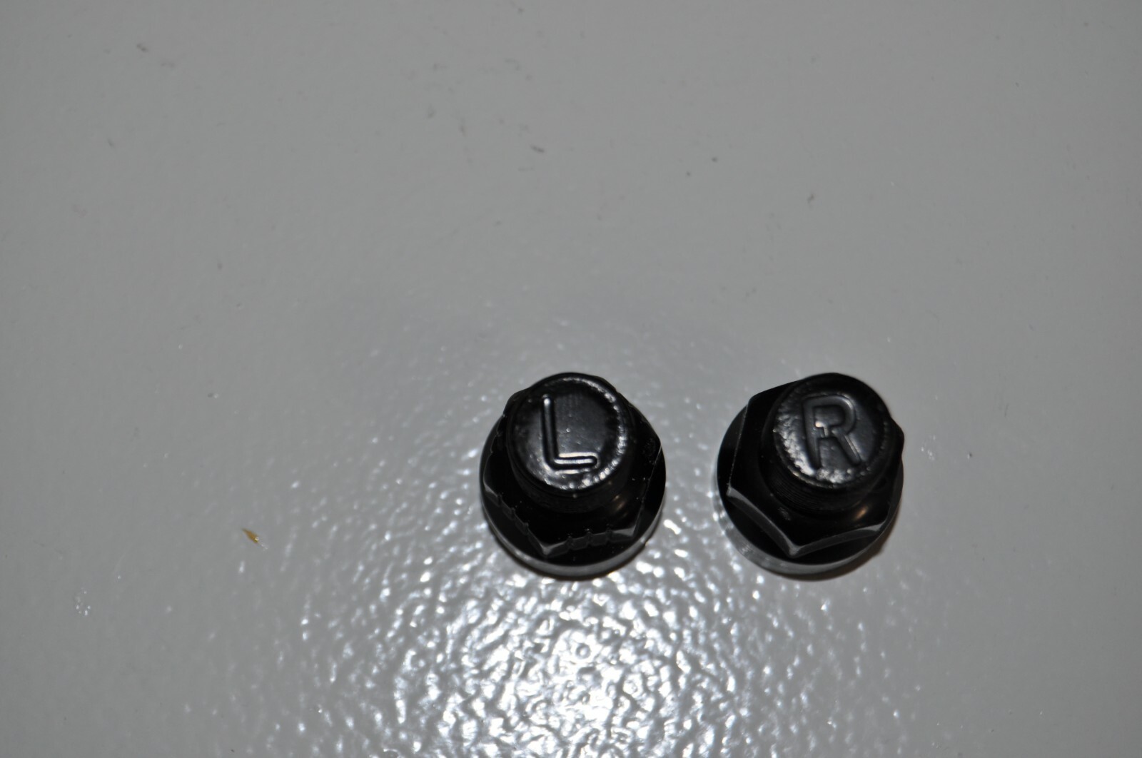 Bicycle Pedal ADAPTERS Converts Fits 9/16″ Cranks to 1/2″ Bike Pedals
