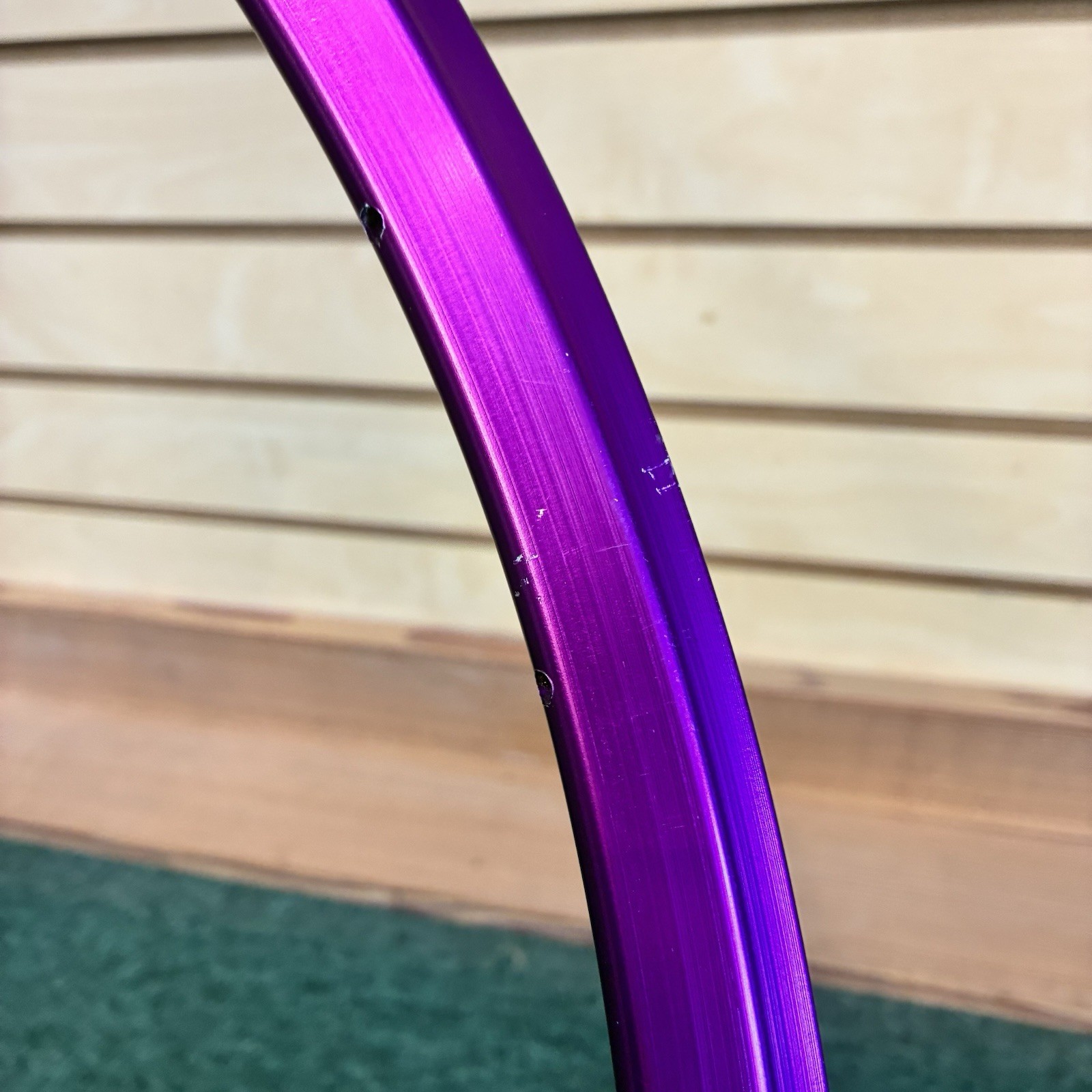 EXCELLENT! Vintage Velocity Aero Rim 3DV Purple 28H 26” Clincher Australia RARE!