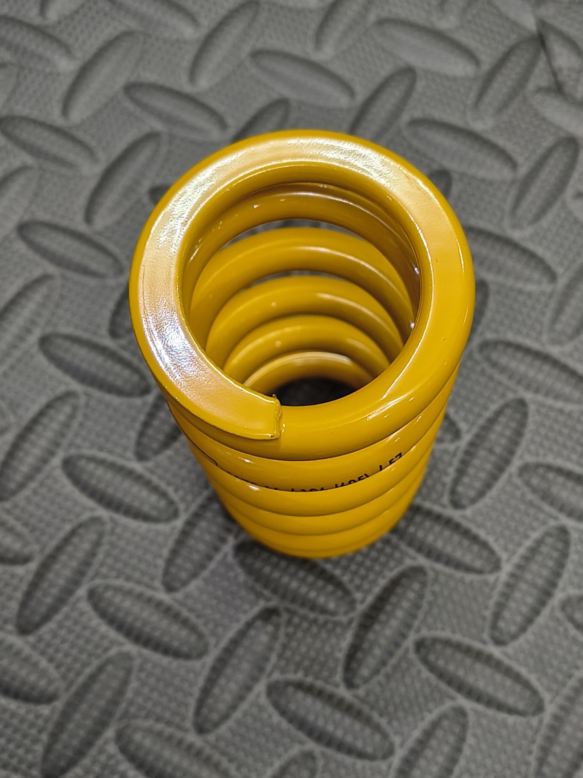 Ohlins Coil Spring 605lbs 2.25/57mm For TTX22M
