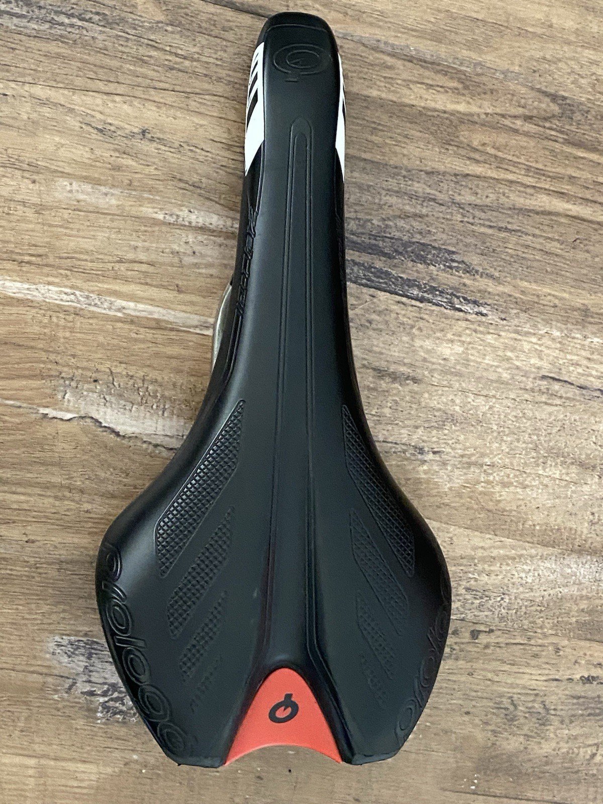 Prologo Q Saddle Road Gravel Bike Seat Black Red White Cycling