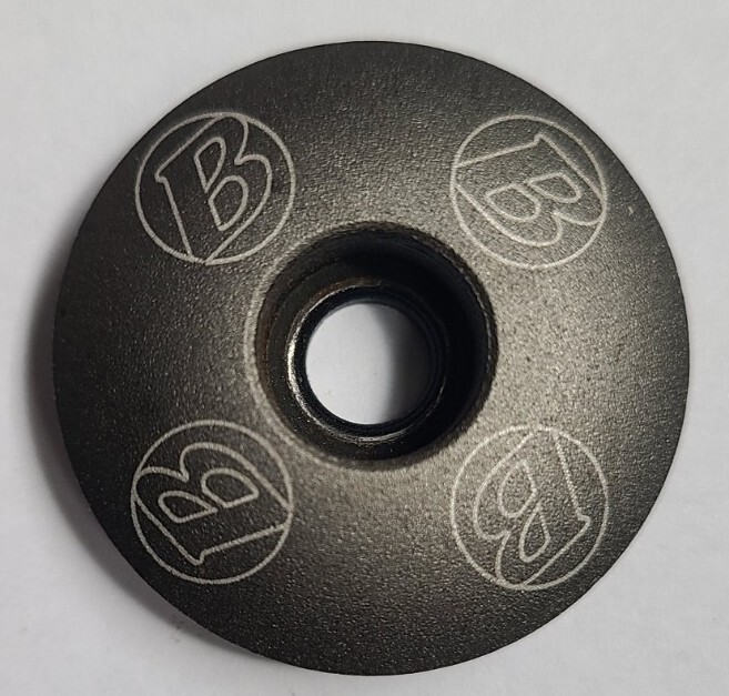 Vintage Mountain Bike Headset Top Caps (Bontrager, Giant, FSA) 1 1/8″