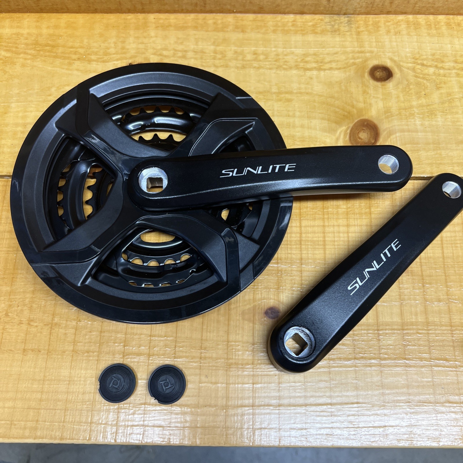Sunlite Alloy Triple Crankset 170mm, 48/38/28T Aluminum, JIS Square Taper: NO BB