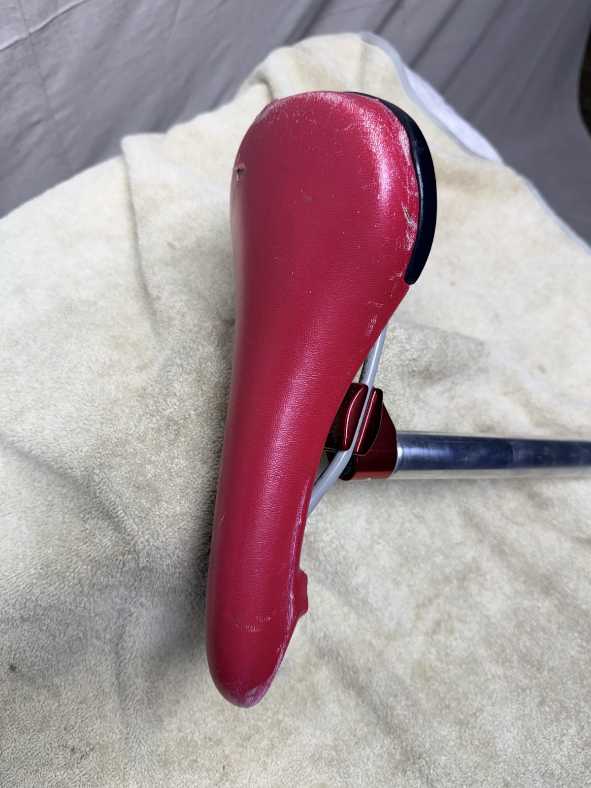 Vintage Mid-School BMX 96 Schwinn XS Seat & Post – Red – Clean 6/10