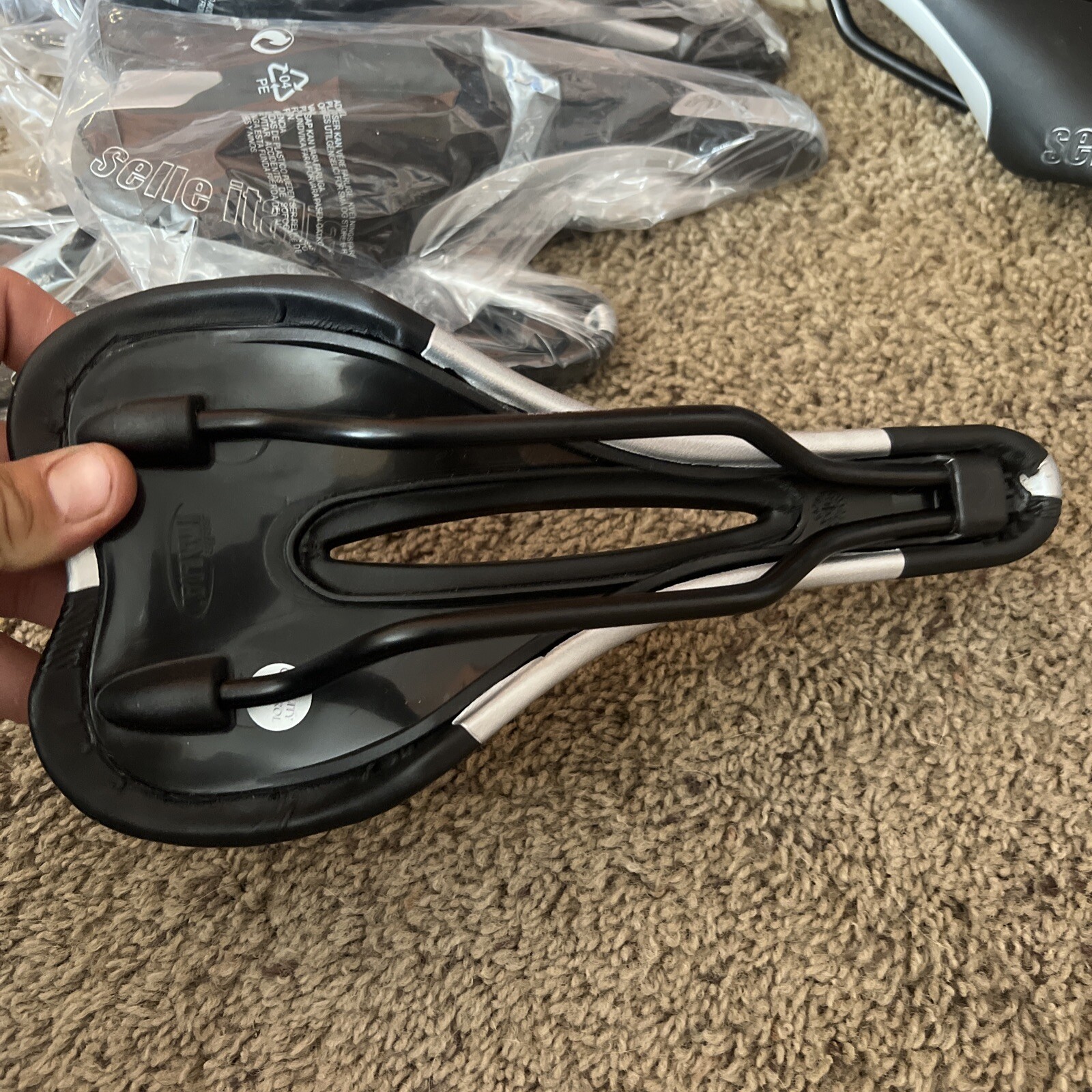 Selle Italia X1 Flow Premium Bike Saddle Seat Lightweight Comfortable- BRAND NEW