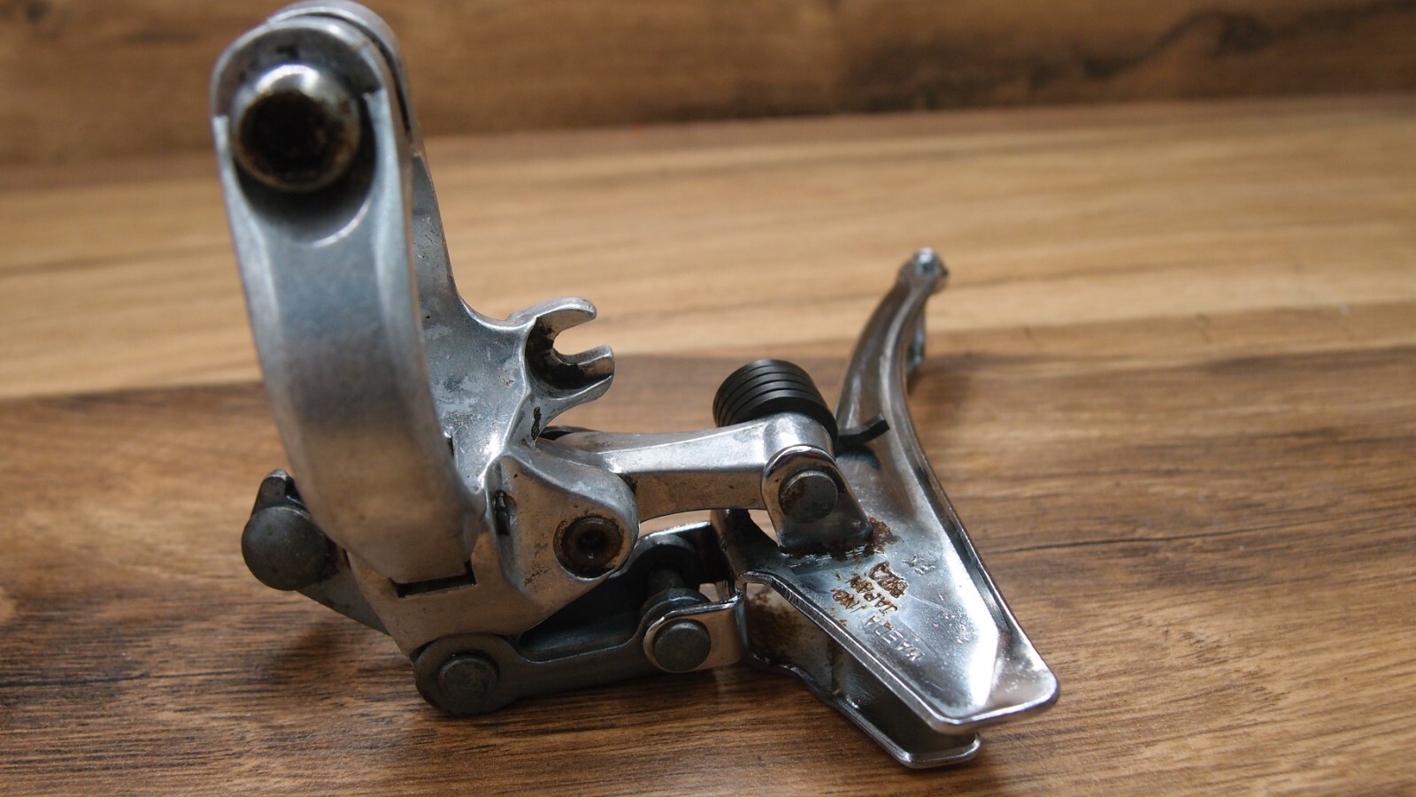 1980s front derailleur Suntour 28.6 mm bottom pull VIA Japan Maeda Ind