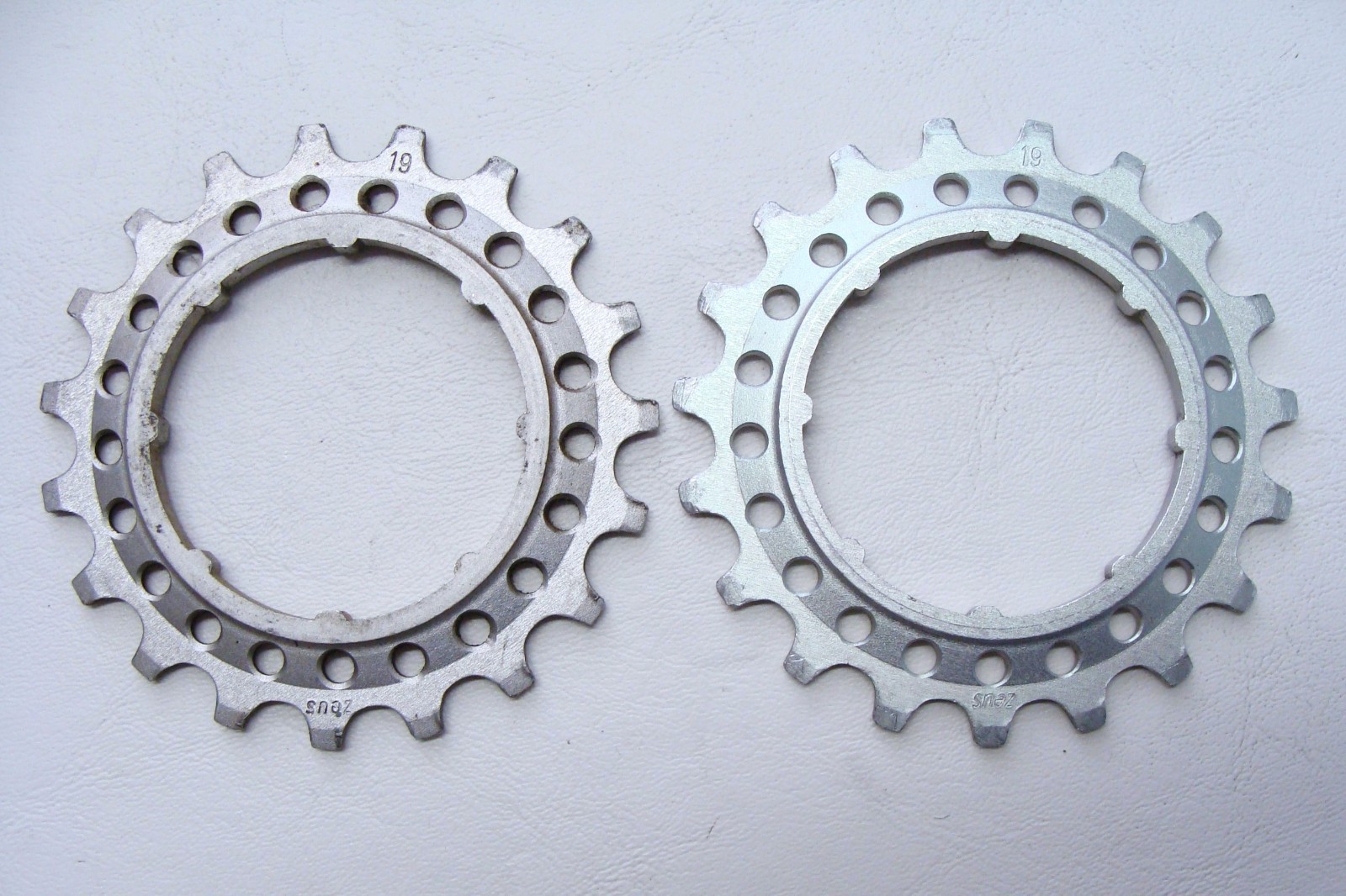 ~ Vintage Lot of ZEUS 2000 Criterium Alloy Freewheel Cogs Silver – VGC ~
