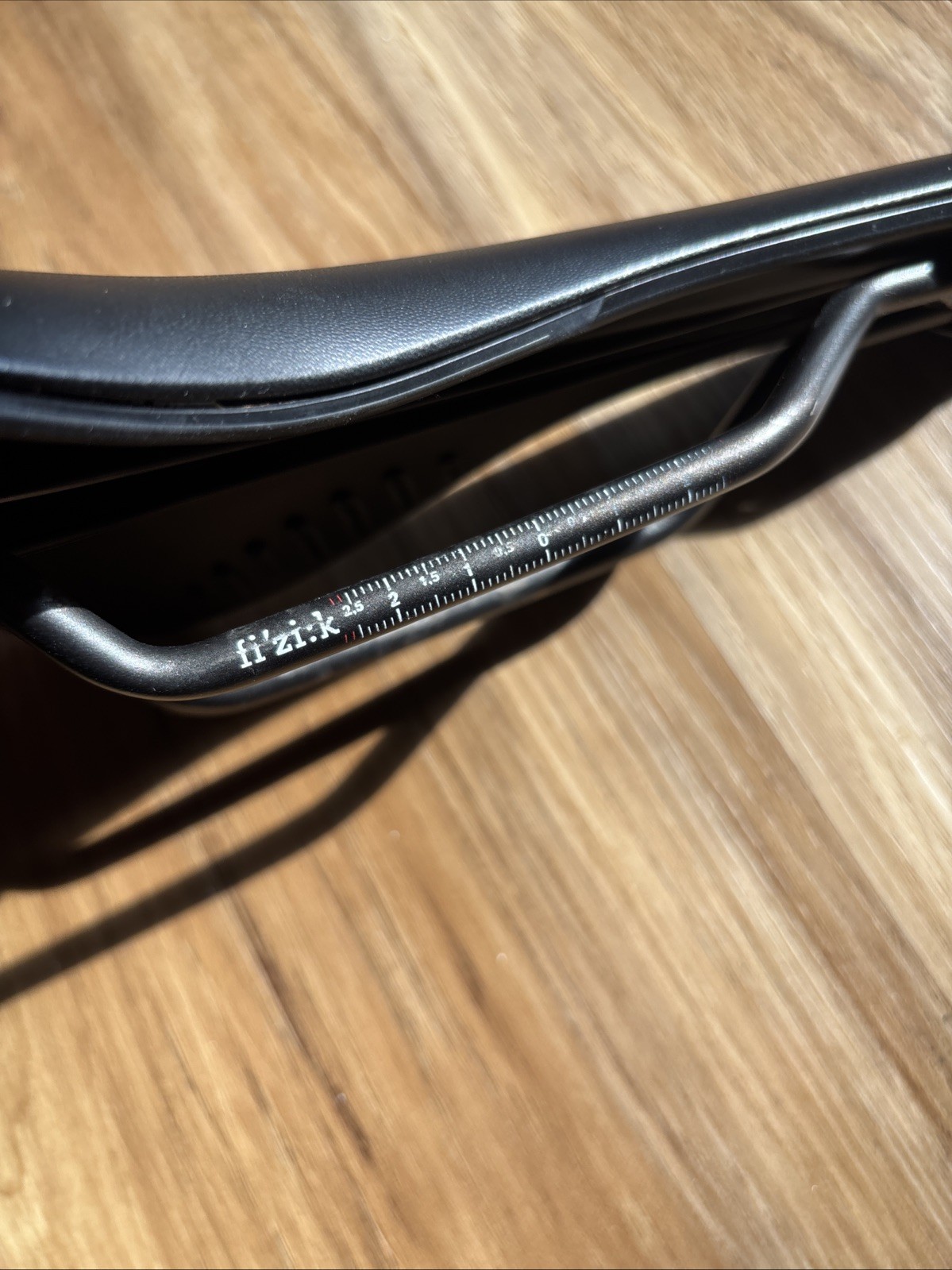 Fizik Antares R3 Versus Evo k:ium Saddle – Black 220g