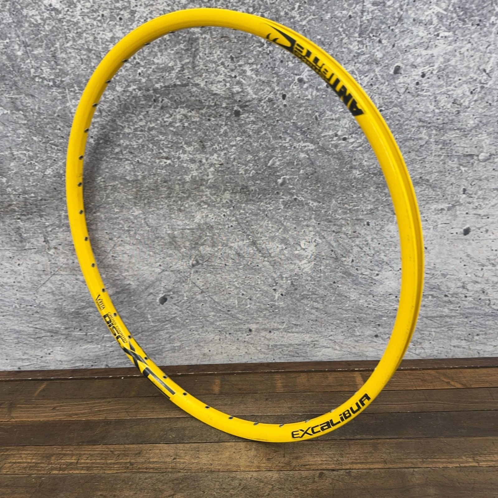 Vuelta Excalibur 26in Rim Yellow 36h Disc 36 Hole MTB Anti Snake Bite 559×19