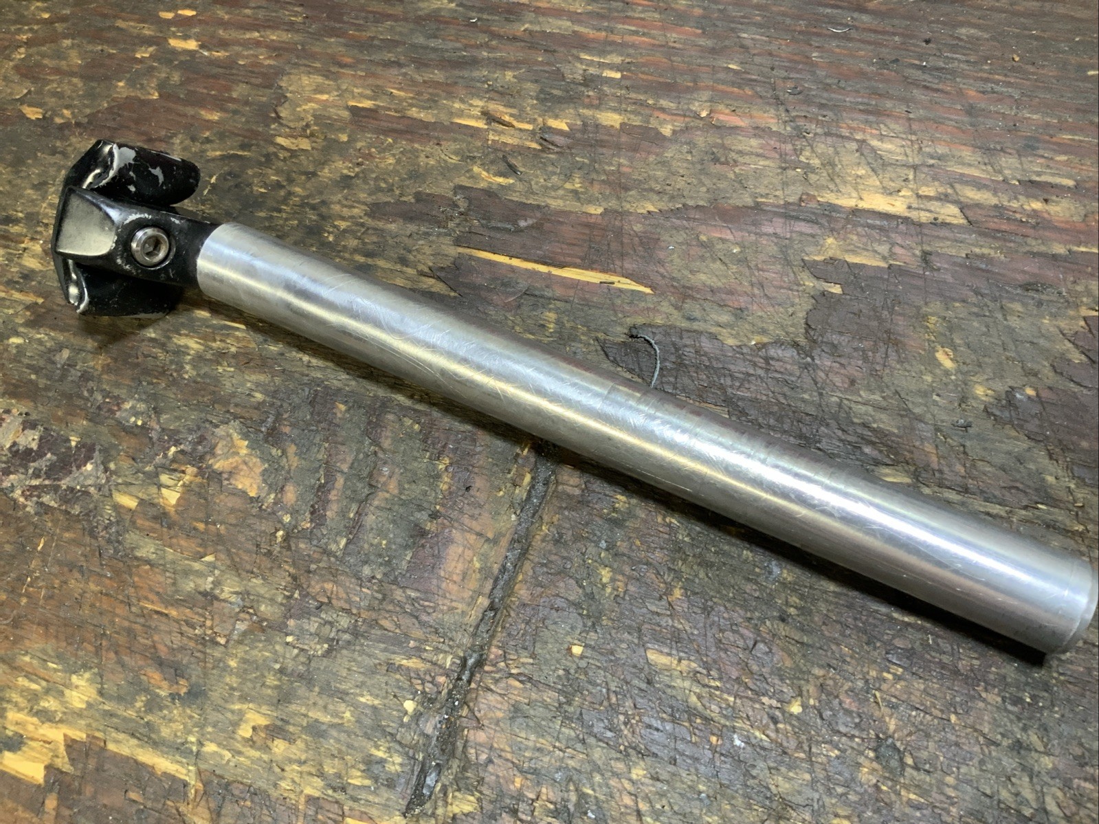 Kalloy 26.8mm Seatpost 275mm long Single Bolt
