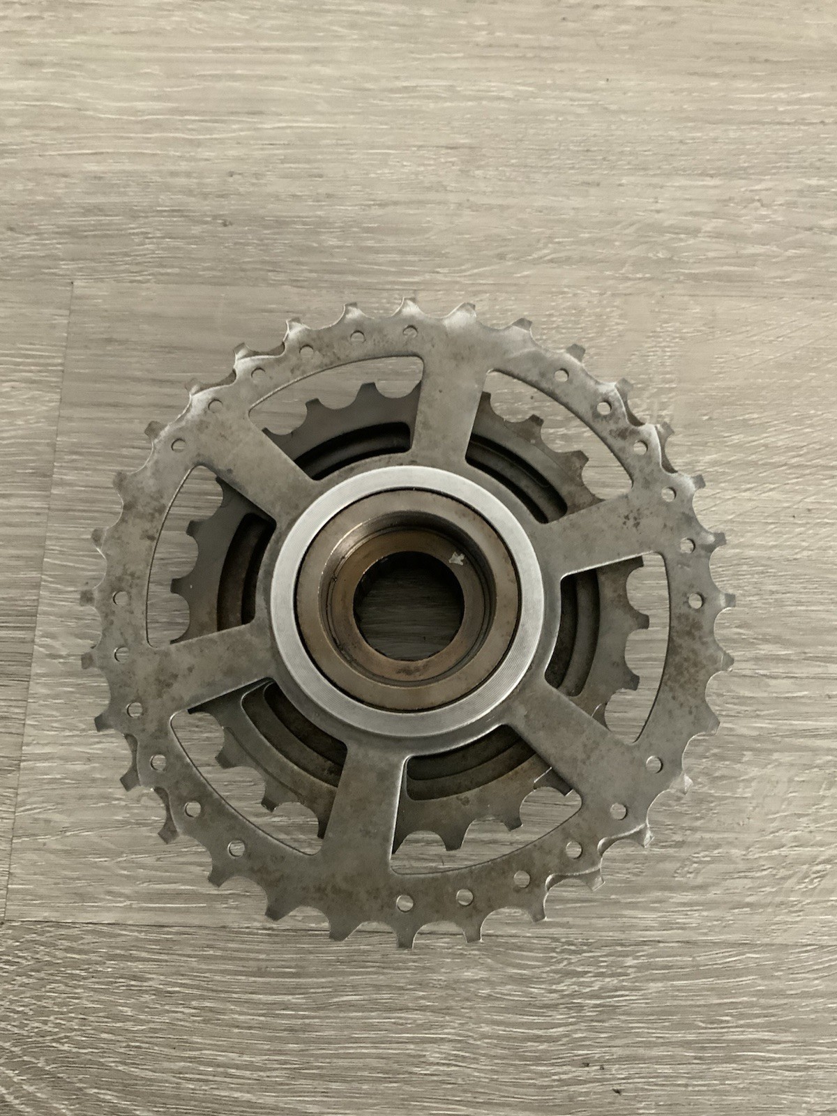 EPOCH FREEWHEEL 7 SPEED 14-32 TOOTH BRITISH THREADED