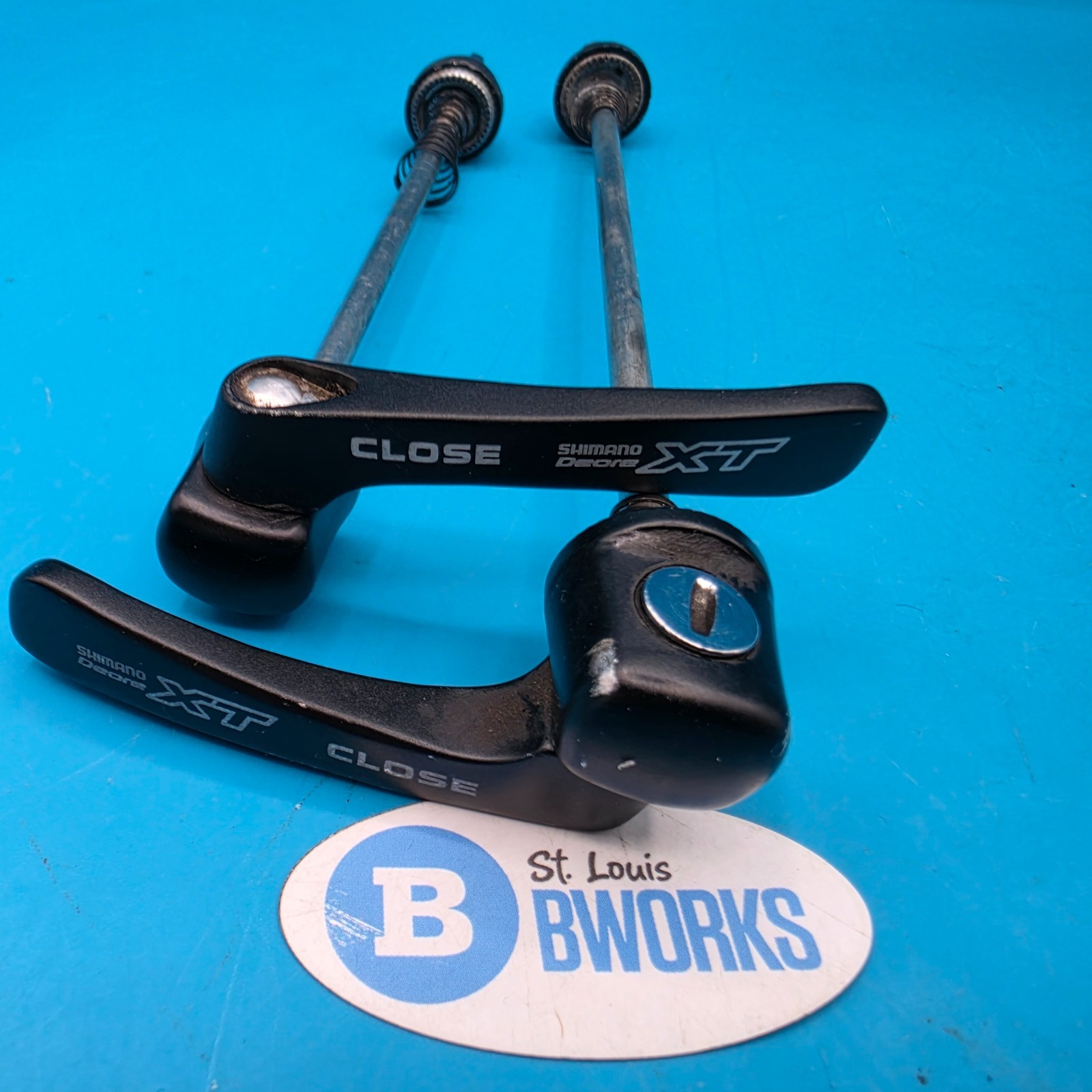 Shimano Deore XT Quick Release Skewer Set for 100/135mm Spaced Hubs g22