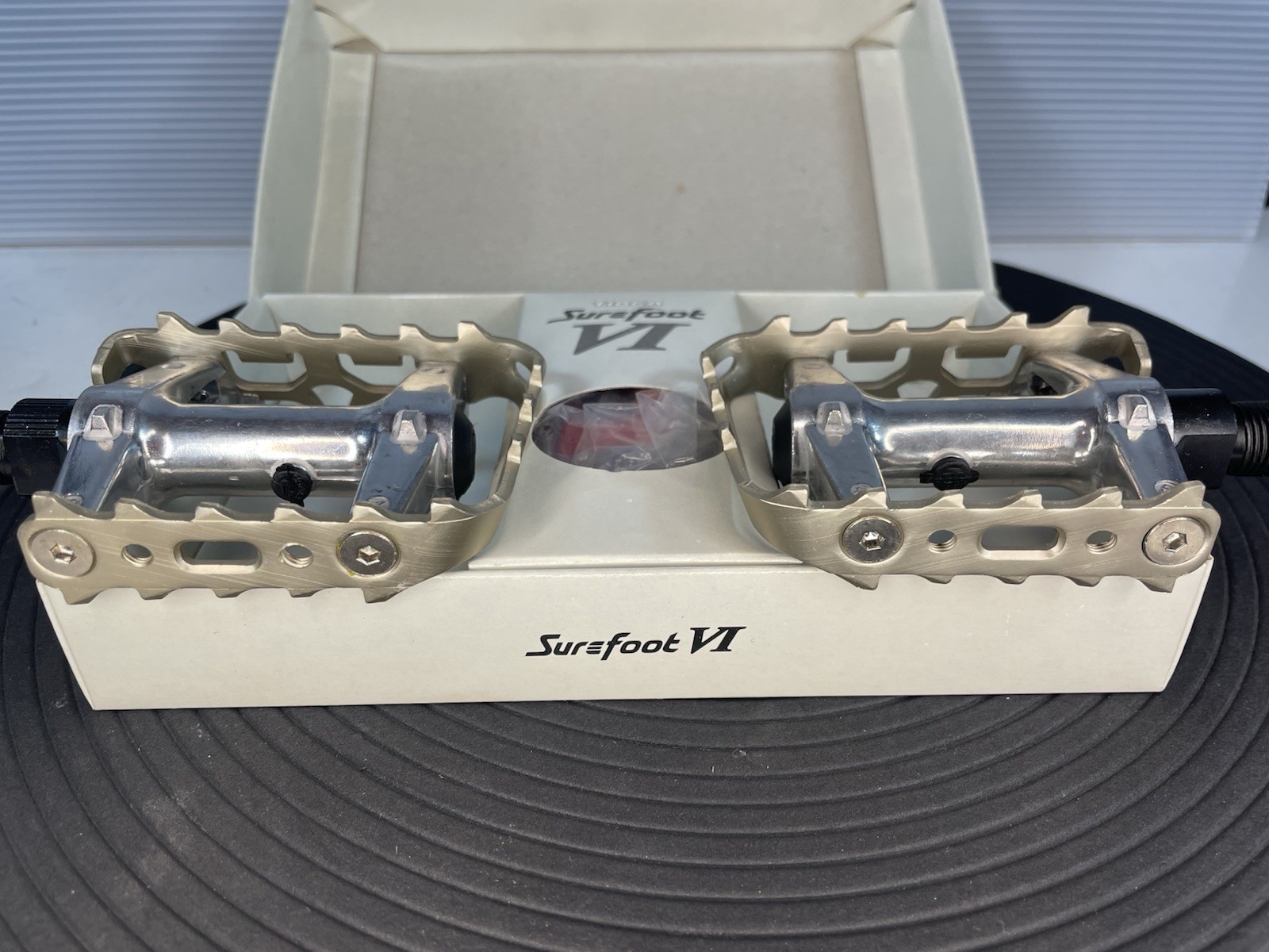 GREASE GUARD Vintage NOS Tioga Surefoot VI ATB MTB Pedals NEW 9/16″ Klunker BMX