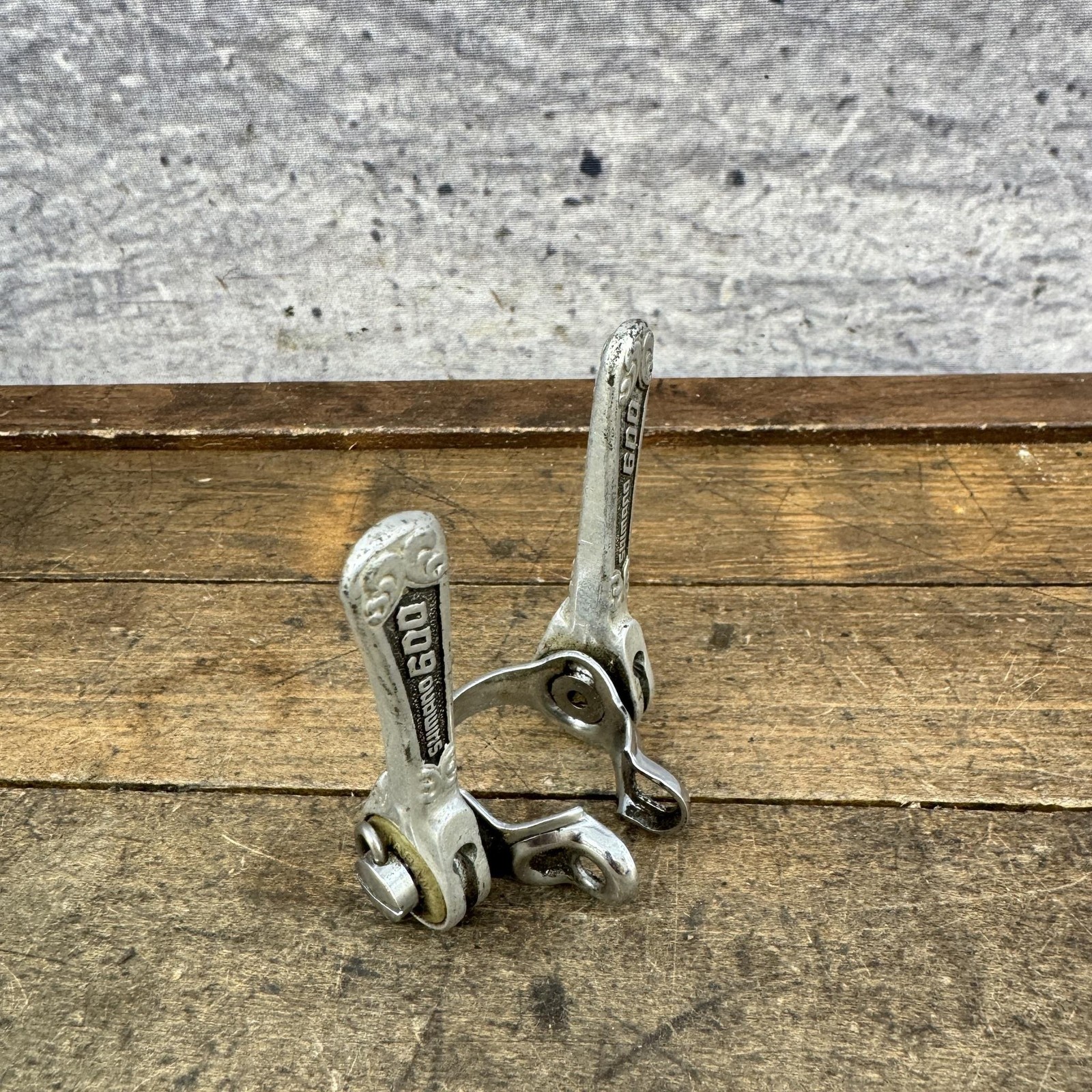 Vintage Shimano 600 Arabesque Shift Levers Shifters 28.6 Clamp Down Tube 70s