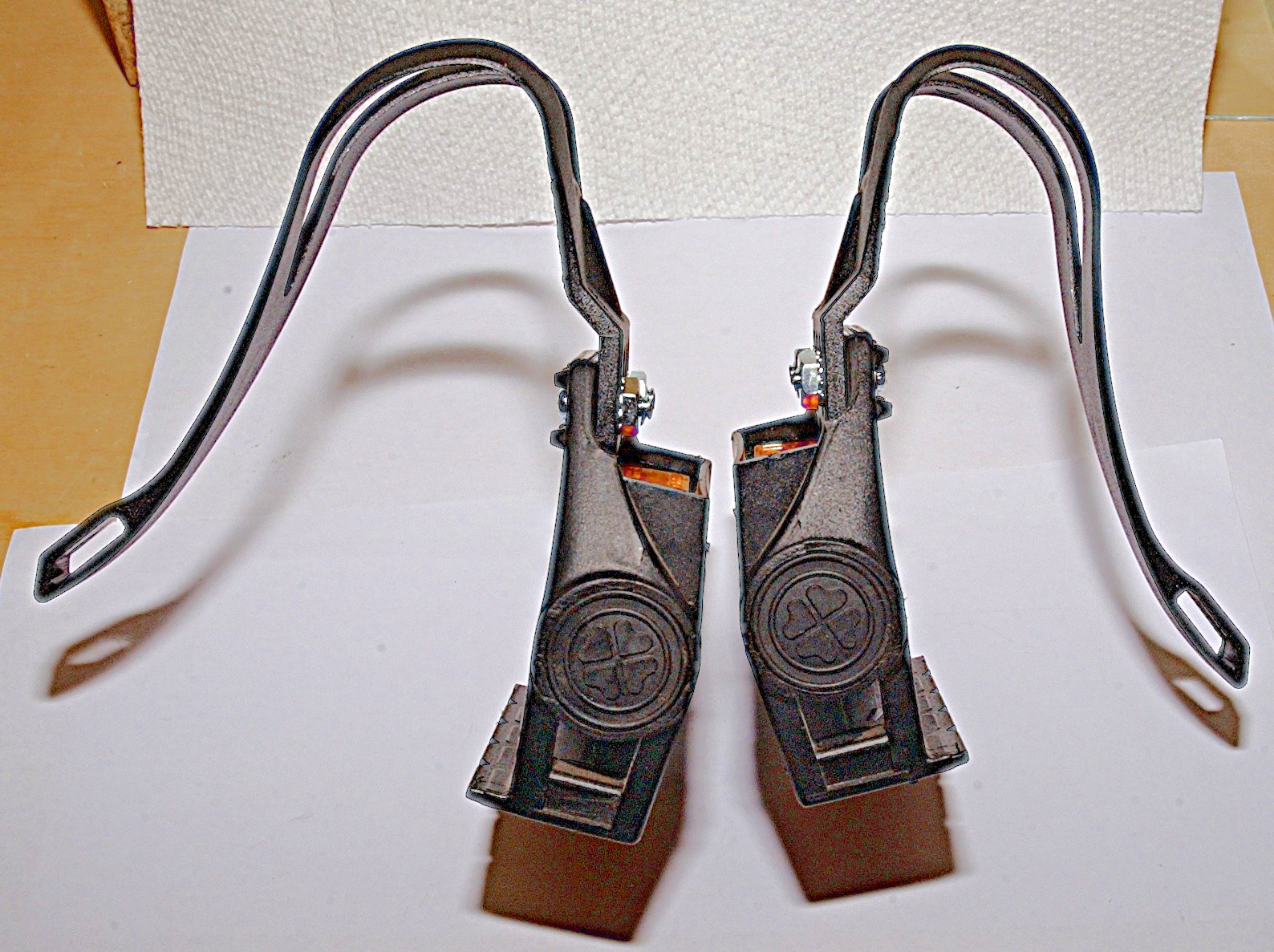 VP-390 PLATFORM Plastic PEDALS & Toe-Clips for your Road, Tour, Fixed Gear BIKE