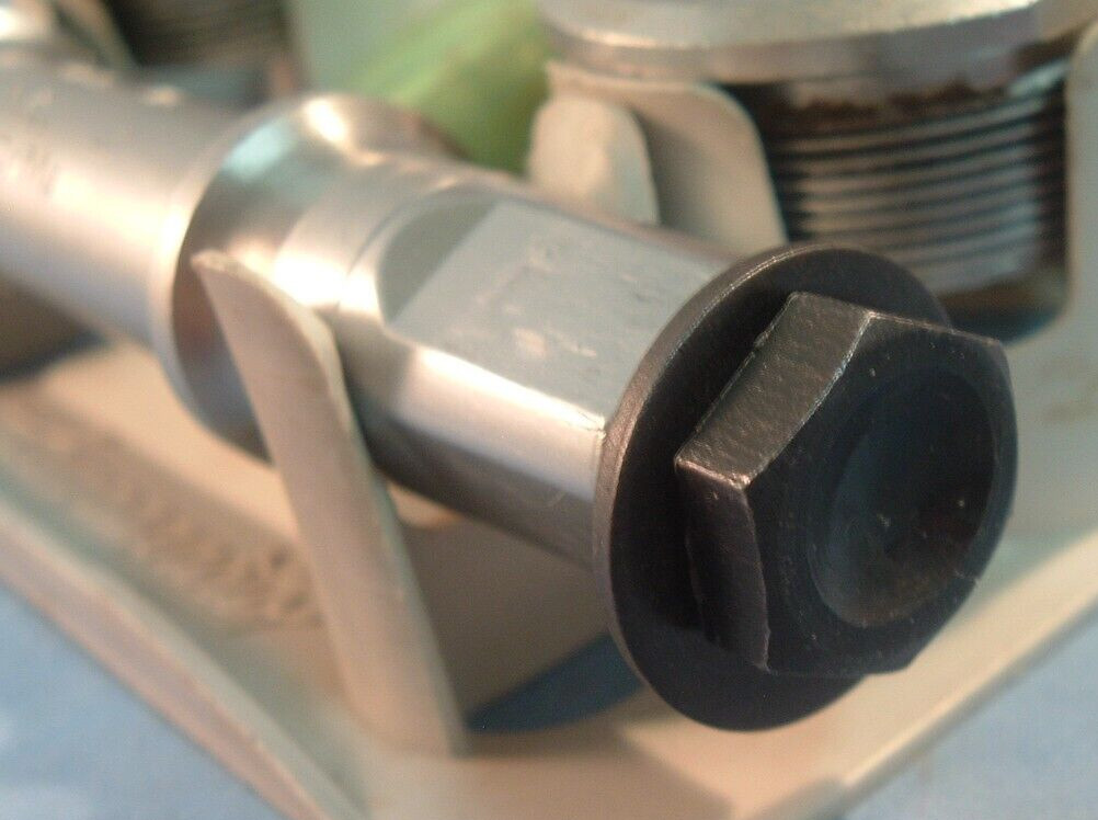 Shimano 600 EX 70x 119MM BB-6207 Road Bottom Bracket- NEW/NOS- Italian- NIB++
