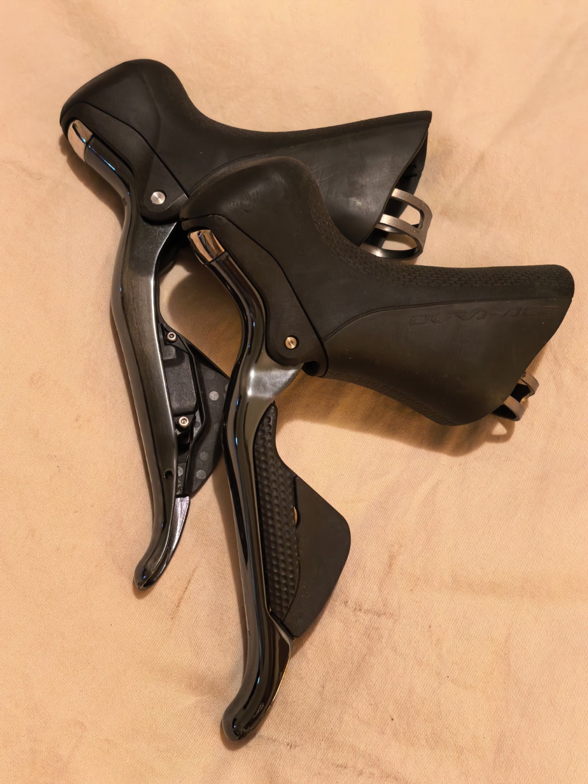 Shimano Dura-Ace Di2 9070 Shifter Set – Black