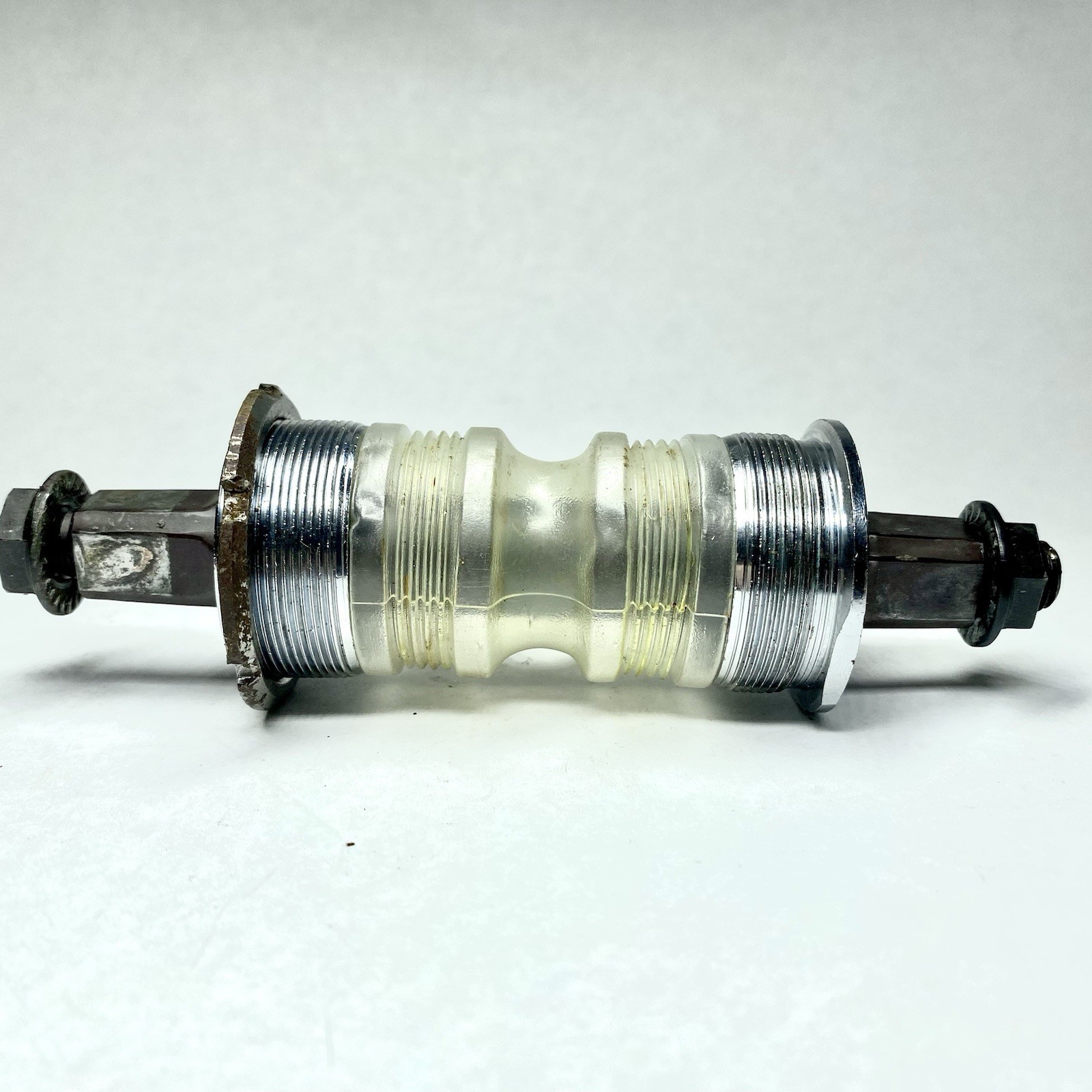 SUGINO / SR SAKAE BOTTOM BRACKET 68-113 MM BSA