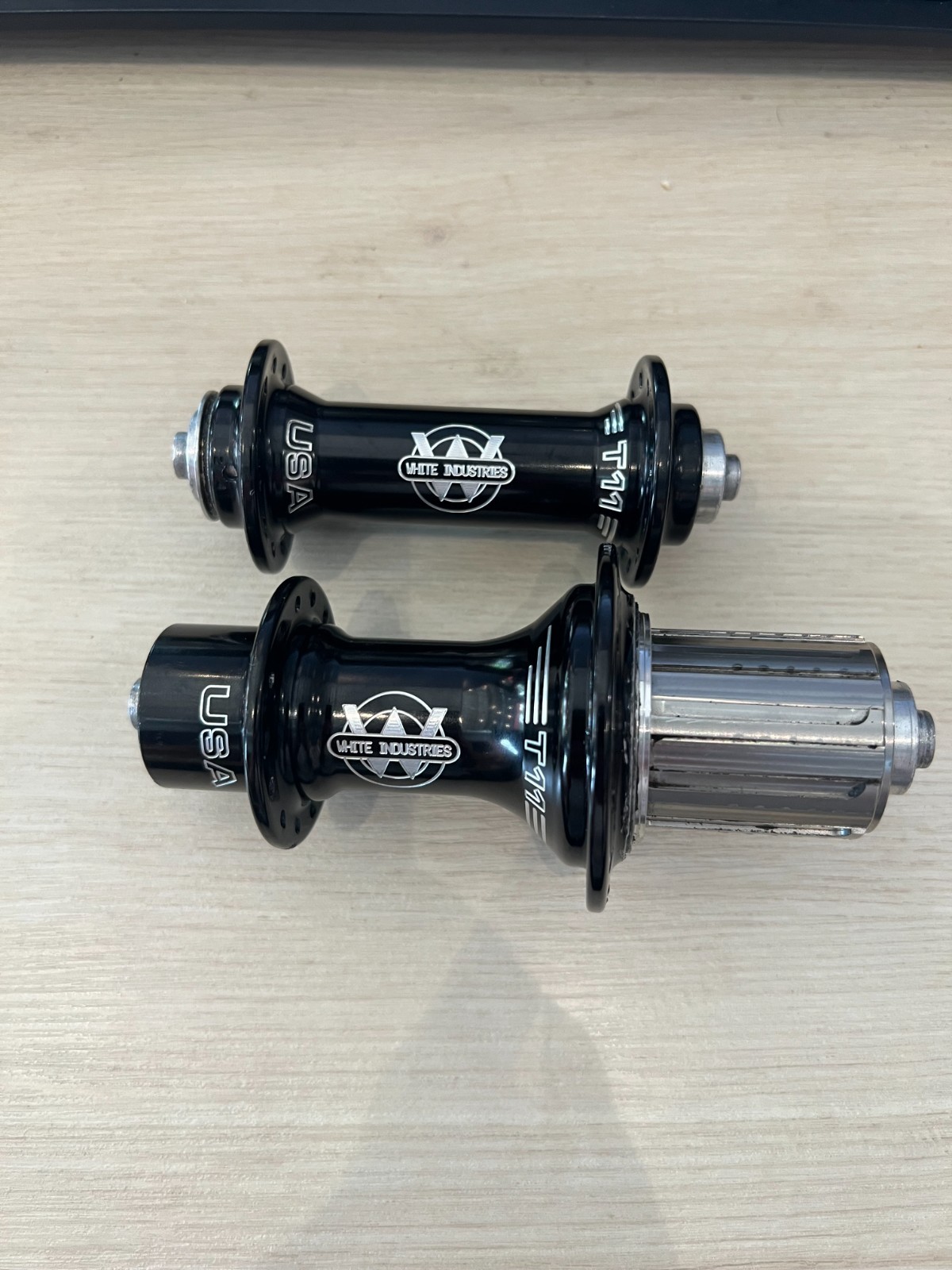 White Industries T11 hubset 130mm/100mm QR 28H rear 24H front
