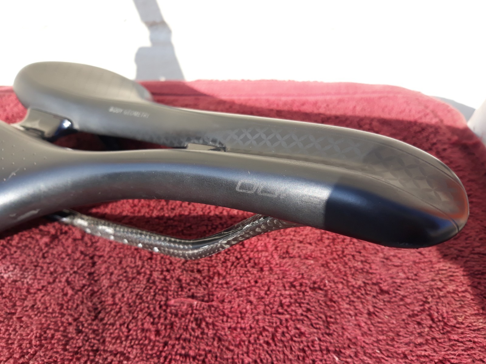 168mm Specialized Oura Pro Carbon Rail Road Saddle 208g Gravel Road Race 168mm