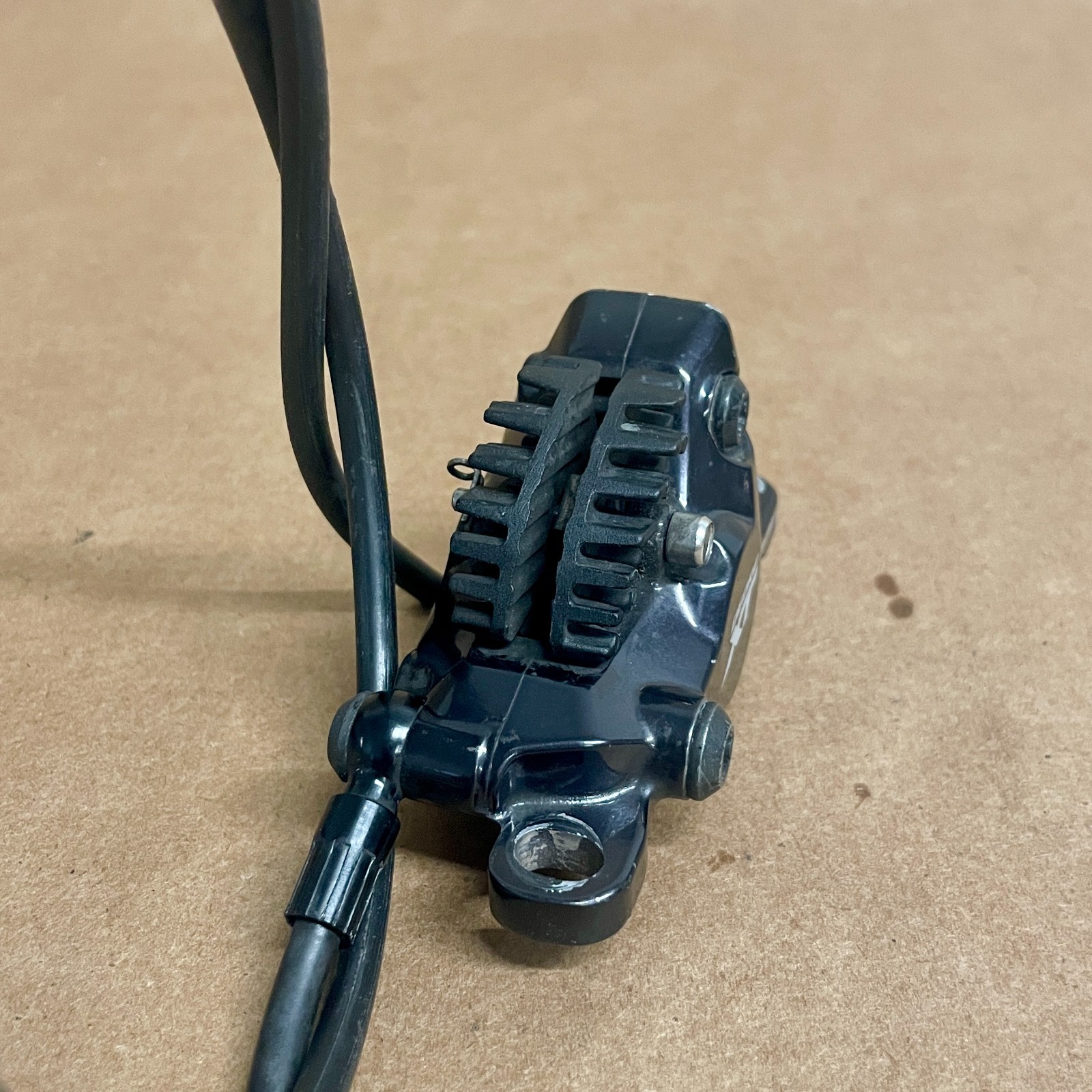 Shimano Deore XT BR-M8100 Post Mount Hydraulic Brake Caliper 2 Piston Caliper