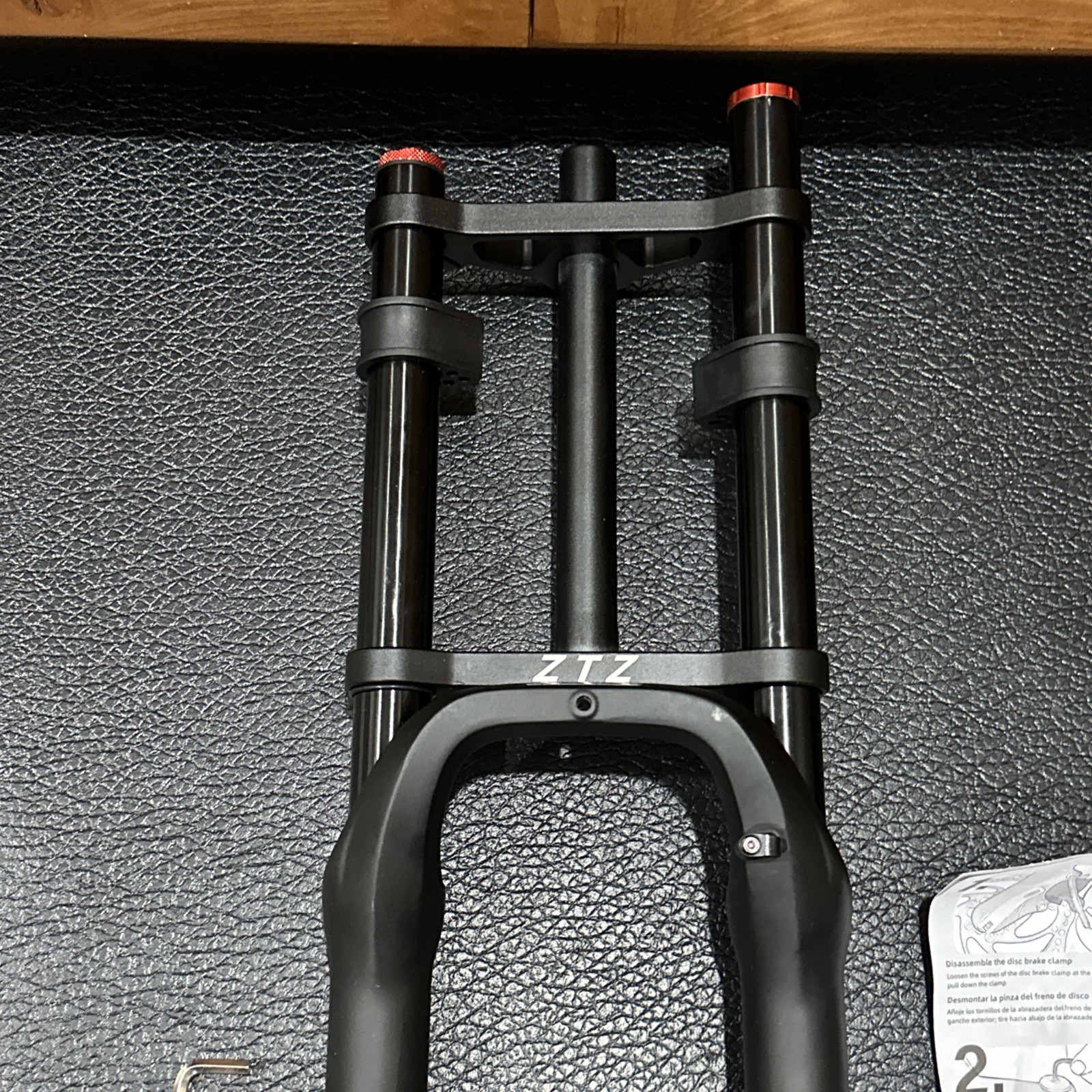 ZTZ 27.5 Inch 4.0 Tire Bike Fork – 180 m Travel, 135mm Hub Spacing, QR 9mm 1 1/8