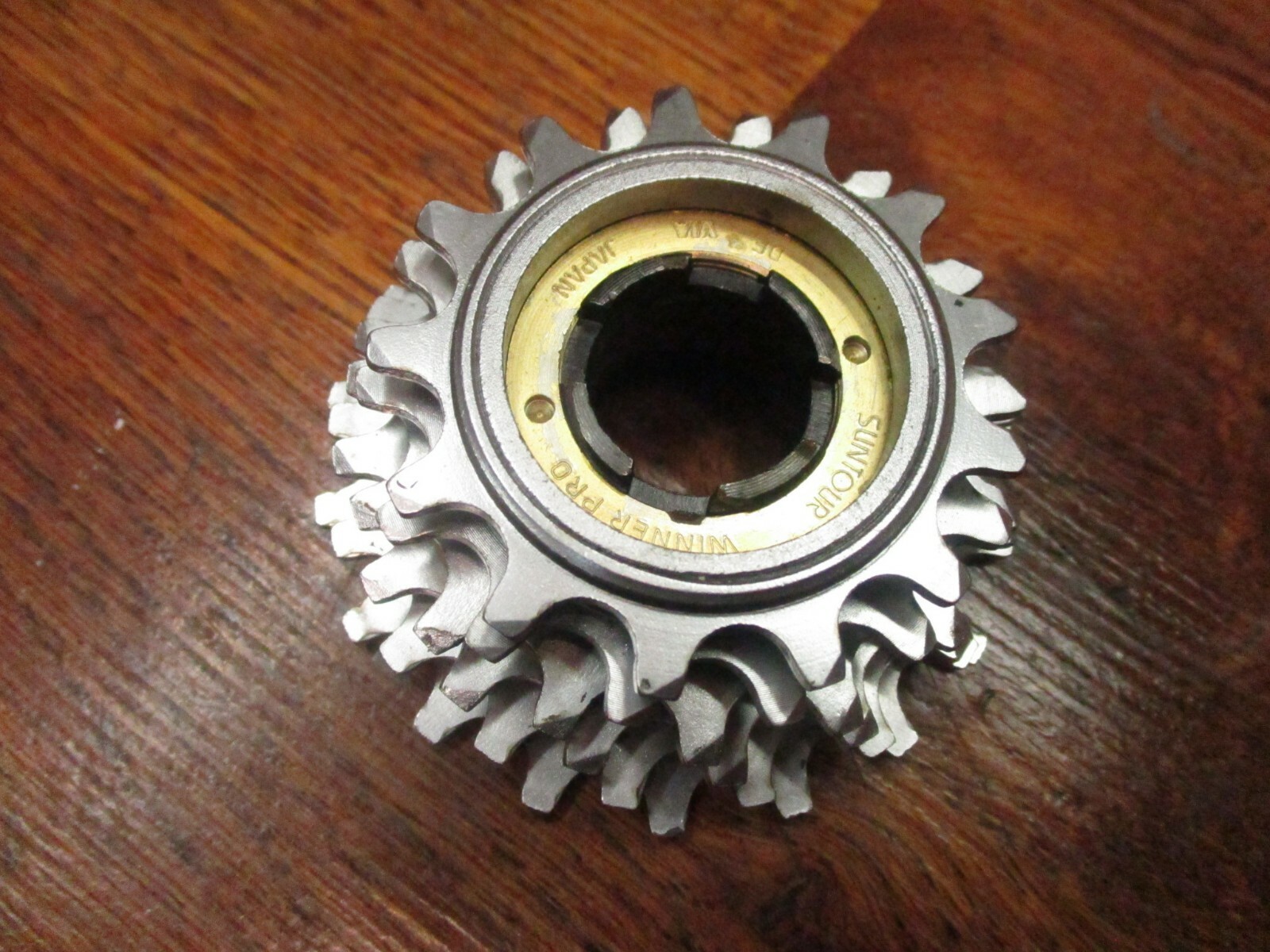 VINTAGE SUNTOUR WINNER PRO 6 SPEED FREE WHEEL 13-18T