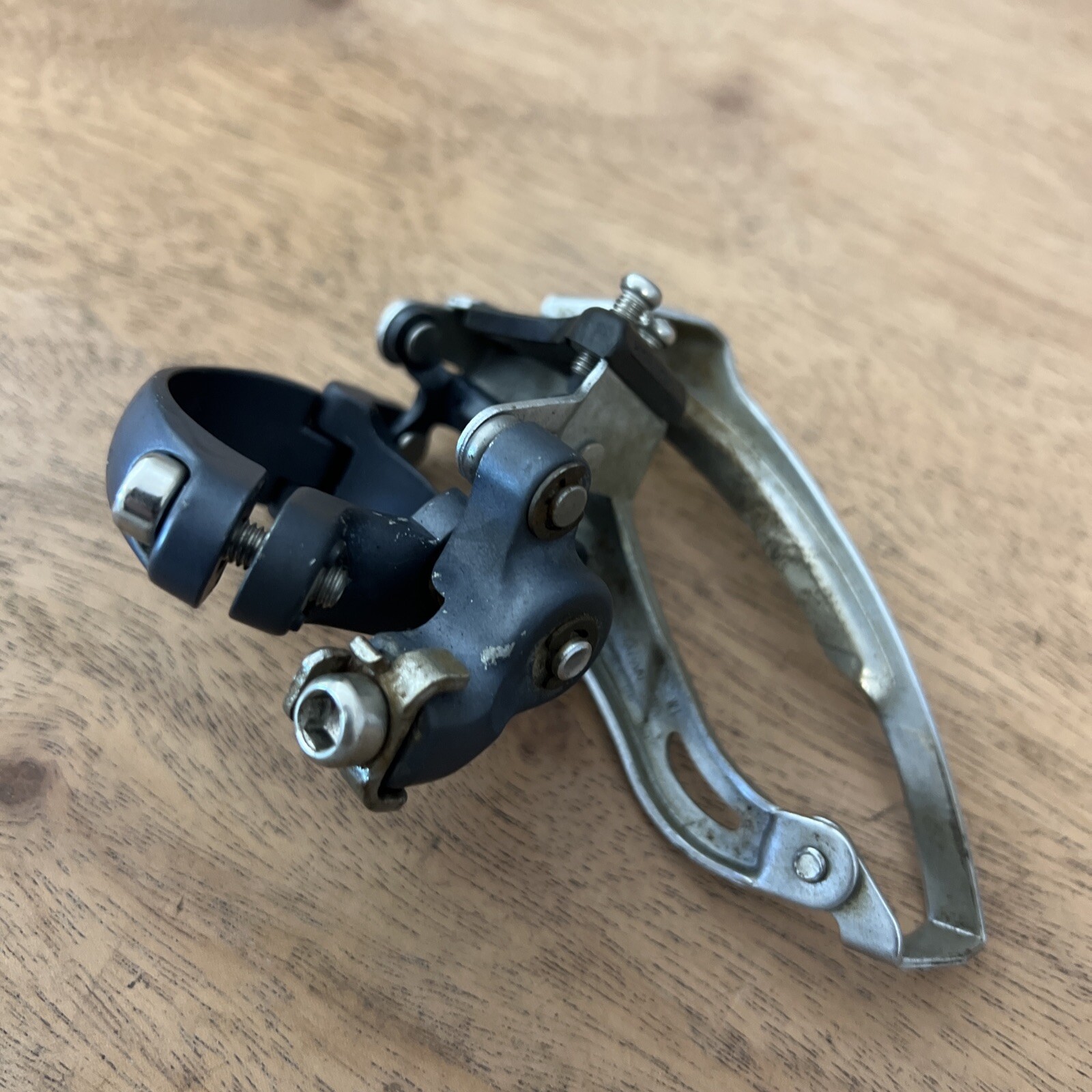 Shimano Deore LX Front Derailleur FD-M570 Top Pull 34.9 mm Clamp On